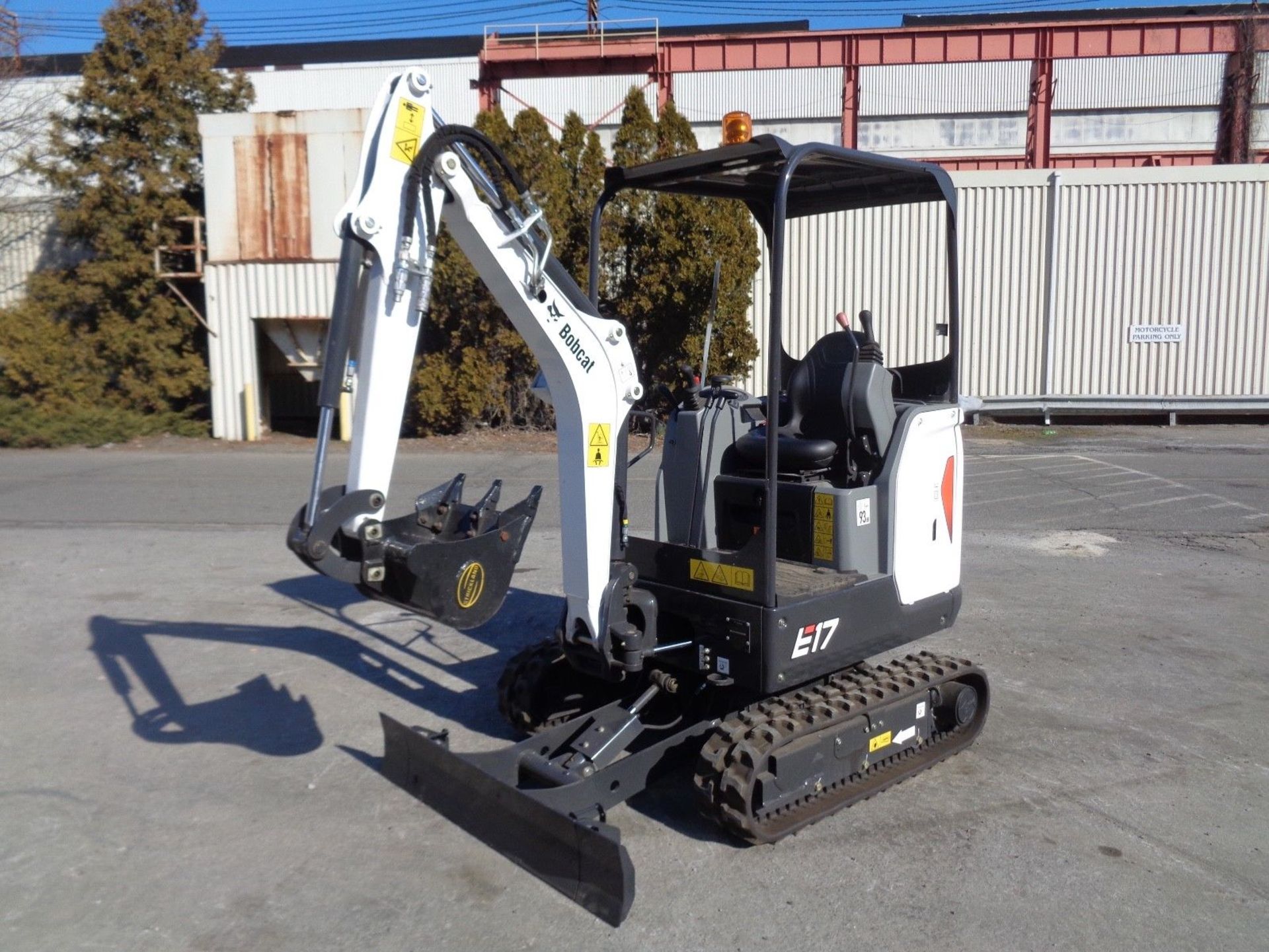 NEW Unused - 2017 Bobcat E17 Mini Excavator - Image 8 of 11