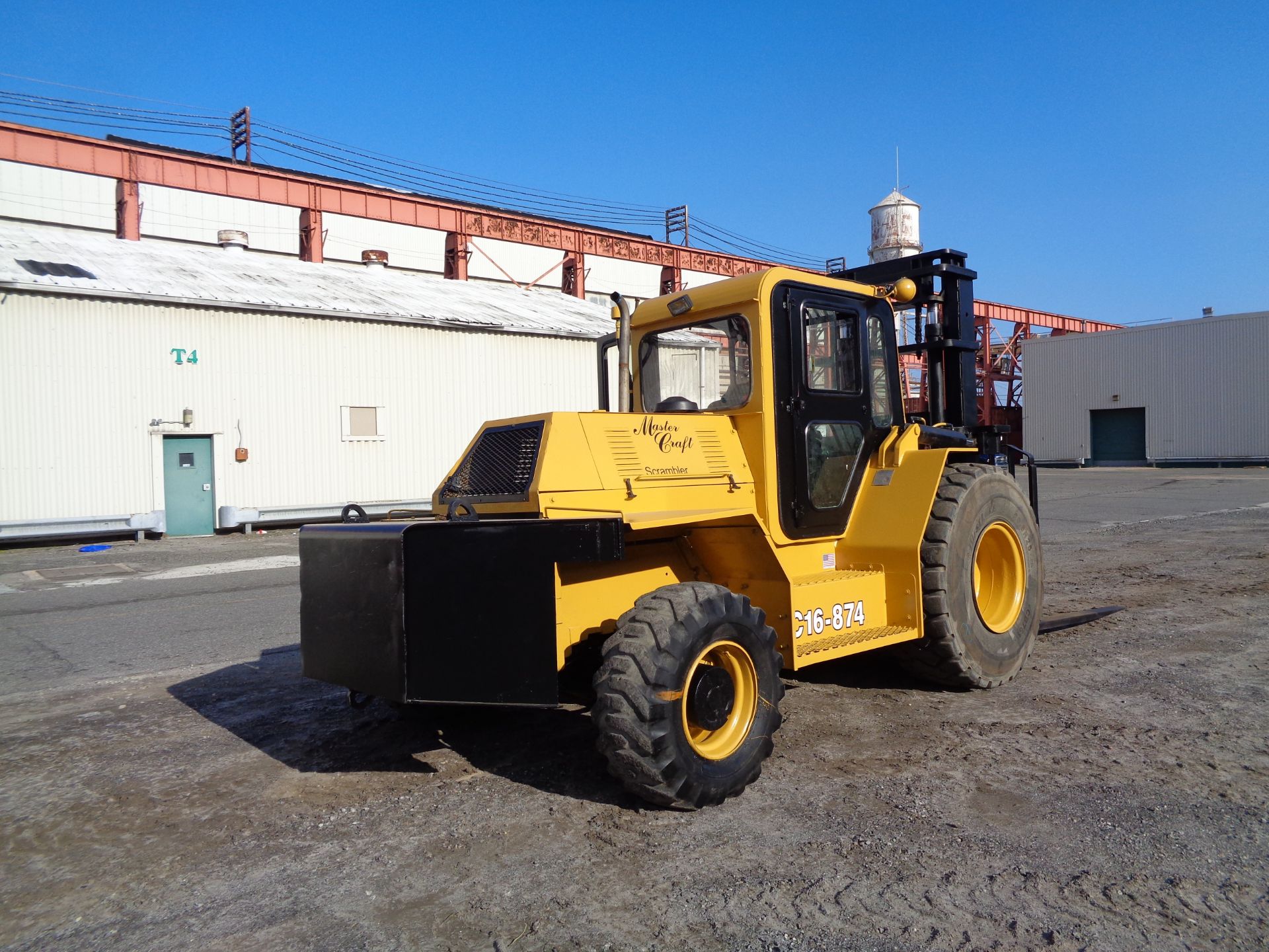 2008 Master Craft C16.874 16,000lbs Rough Terrain 4x4 Forklift - Image 11 of 12