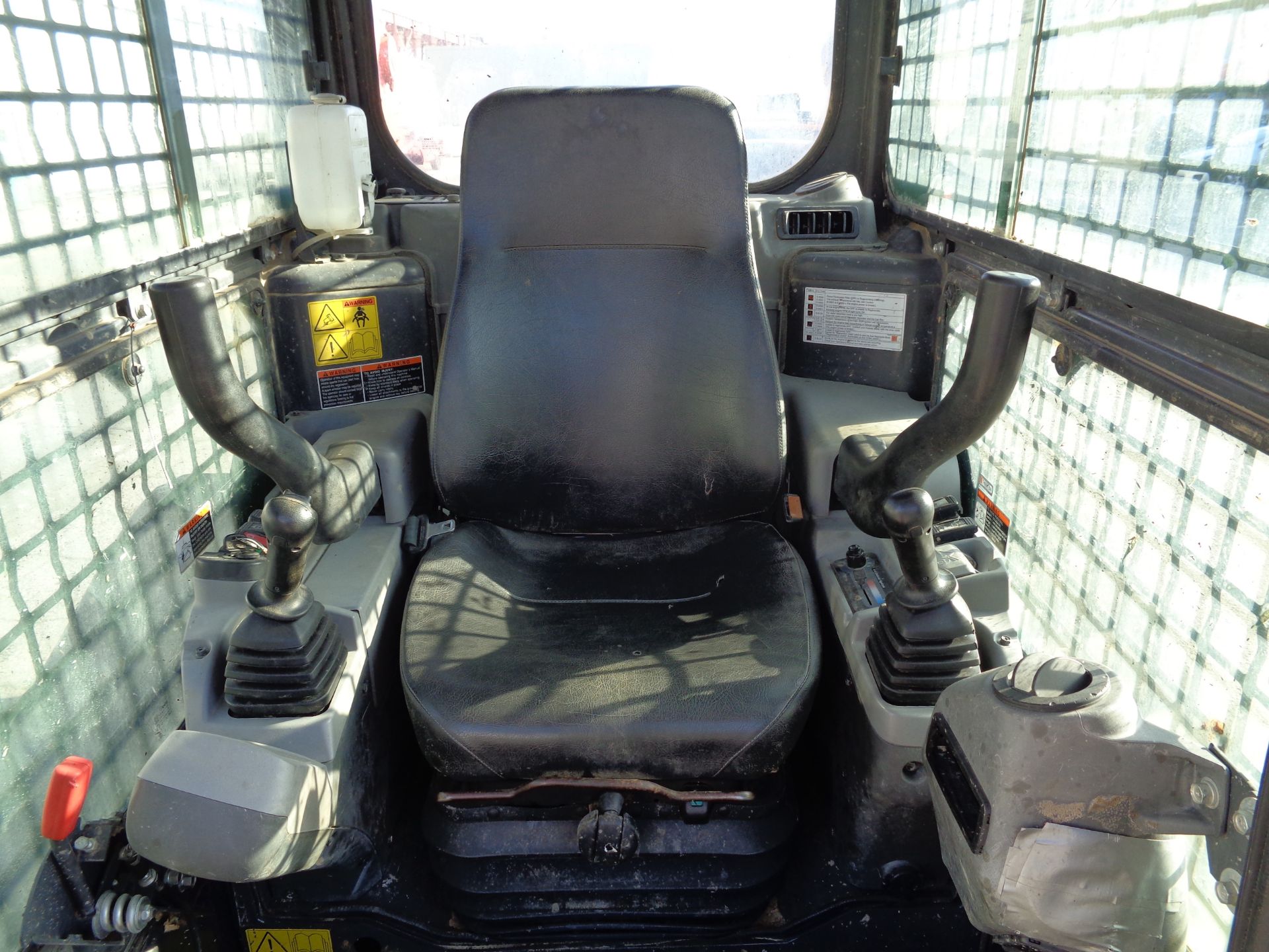 Kubota SVL90-2 Skid Steer - Enclosed Cab - Image 20 of 20