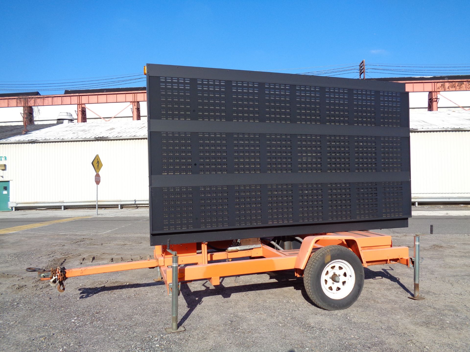 2012 American T331C Solar Powered Sign - Image 4 of 13
