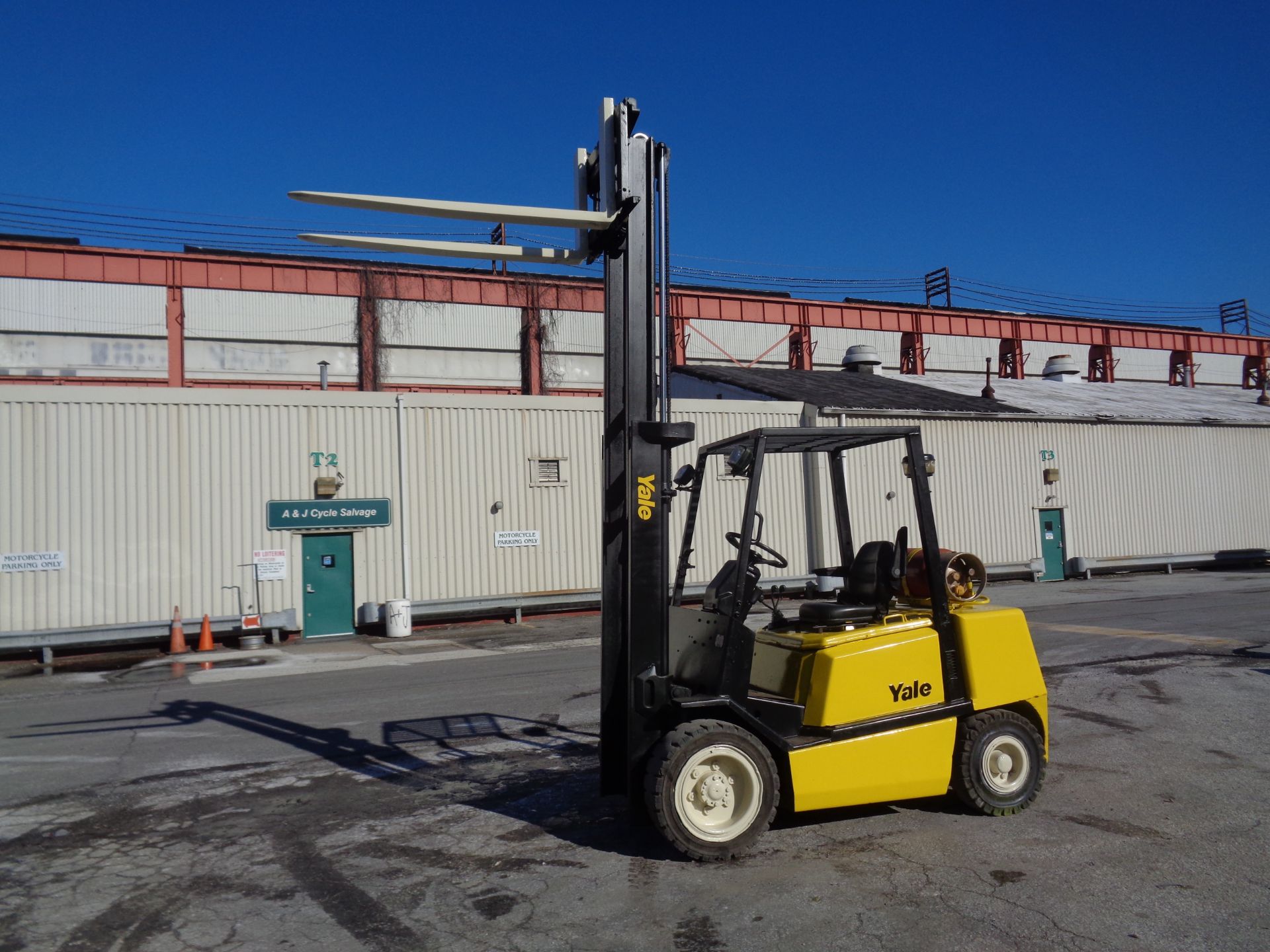 Yale GLP060FNAU087 6,000lbs Forklift (59) - Image 2 of 14