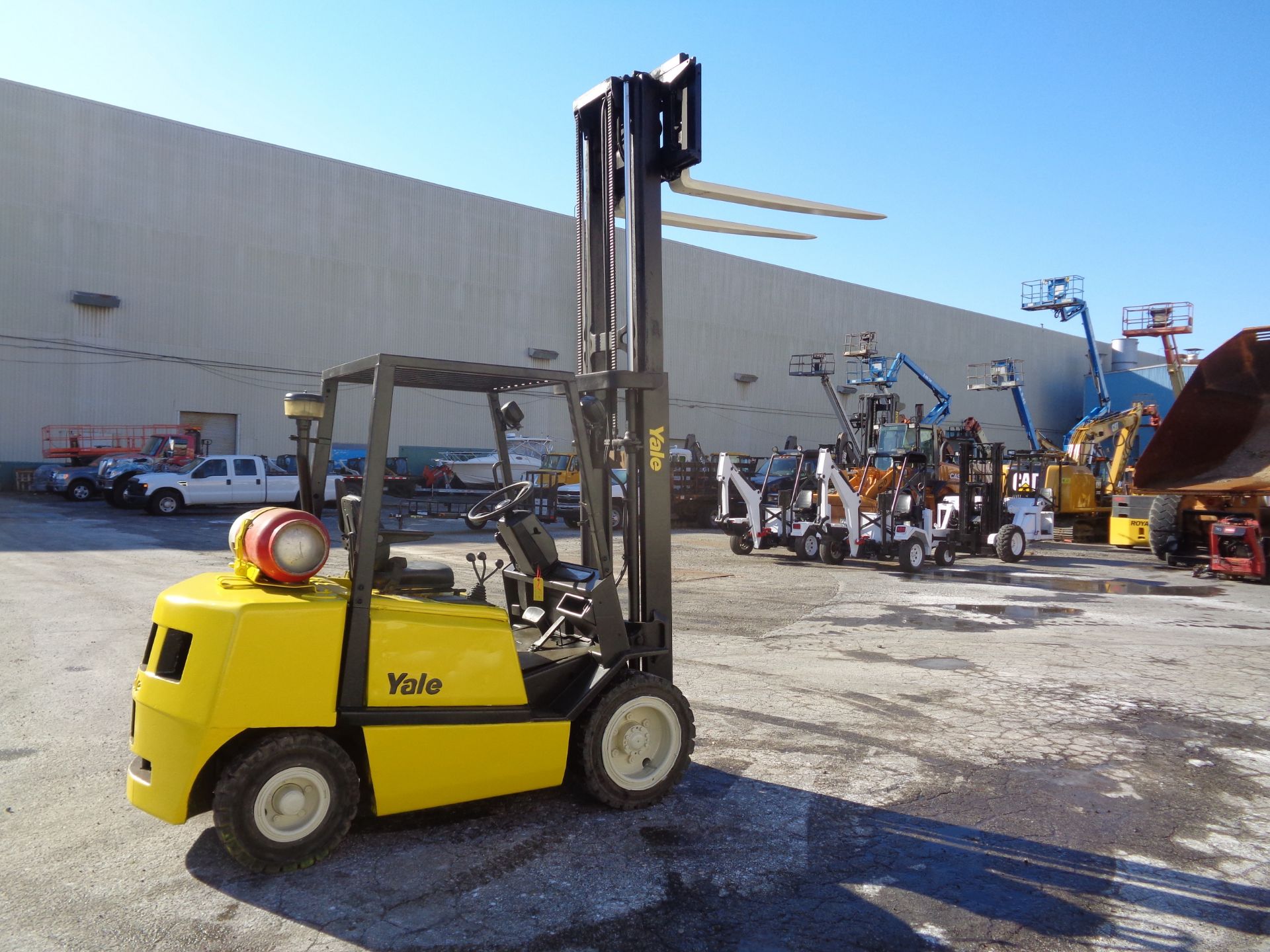 Yale GLP060FNAU087 6,000lbs Forklift (59) - Image 5 of 14