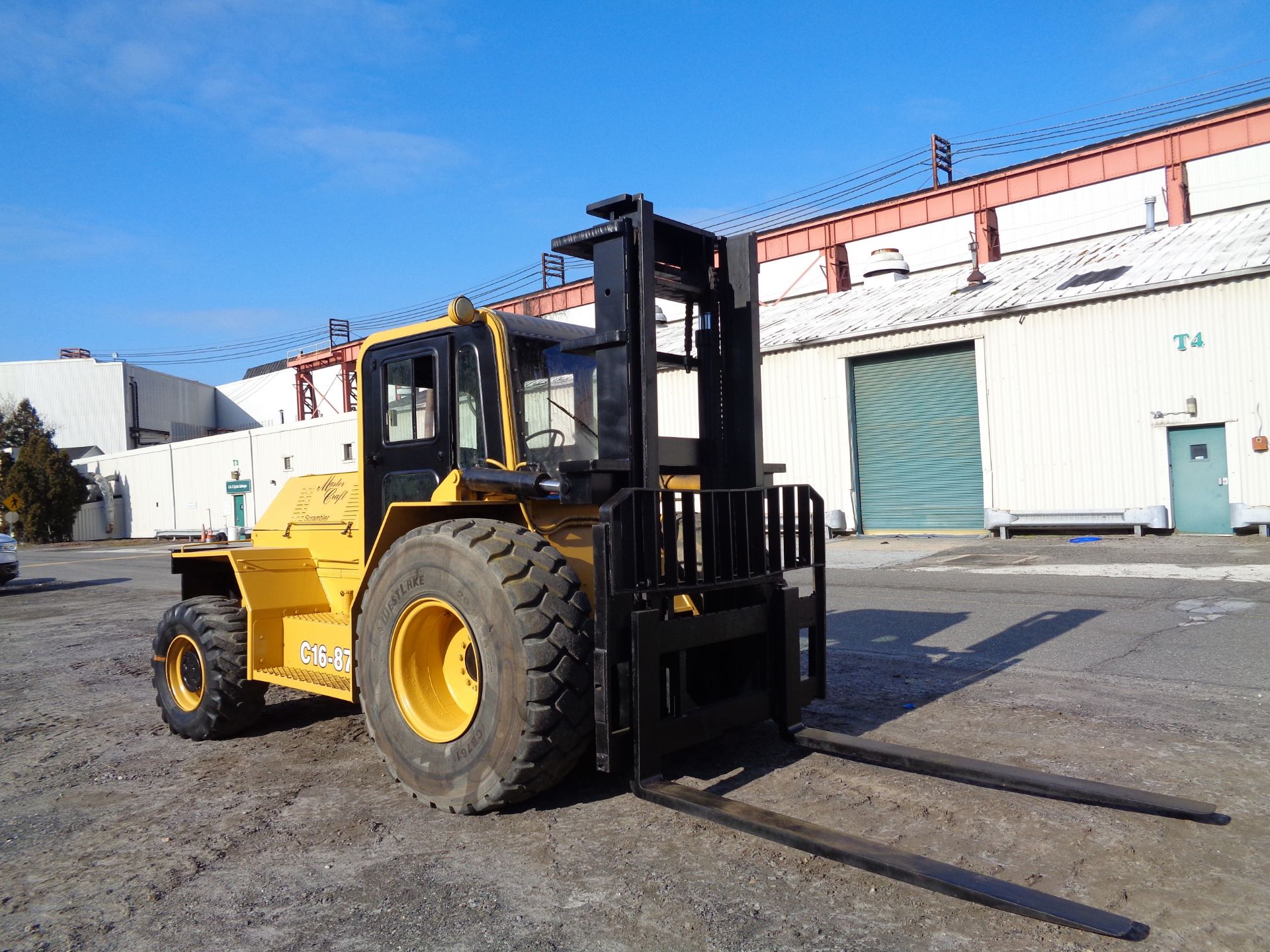 2008 Master Craft C16.874 16,000lbs Rough Terrain 4x4 Forklift - Image 8 of 12