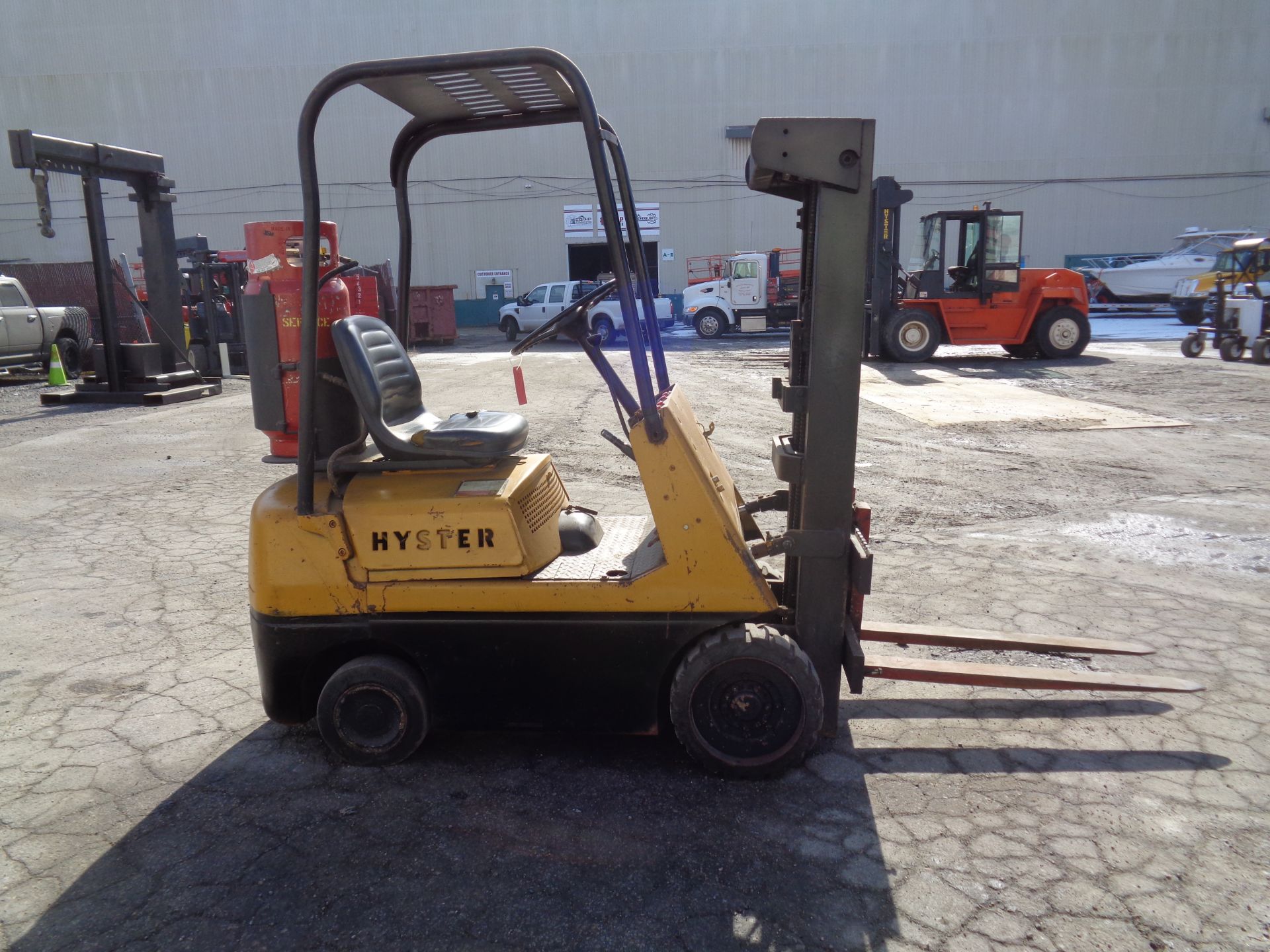 Hyster S30A 3100Lbs Forklift Triple Mast