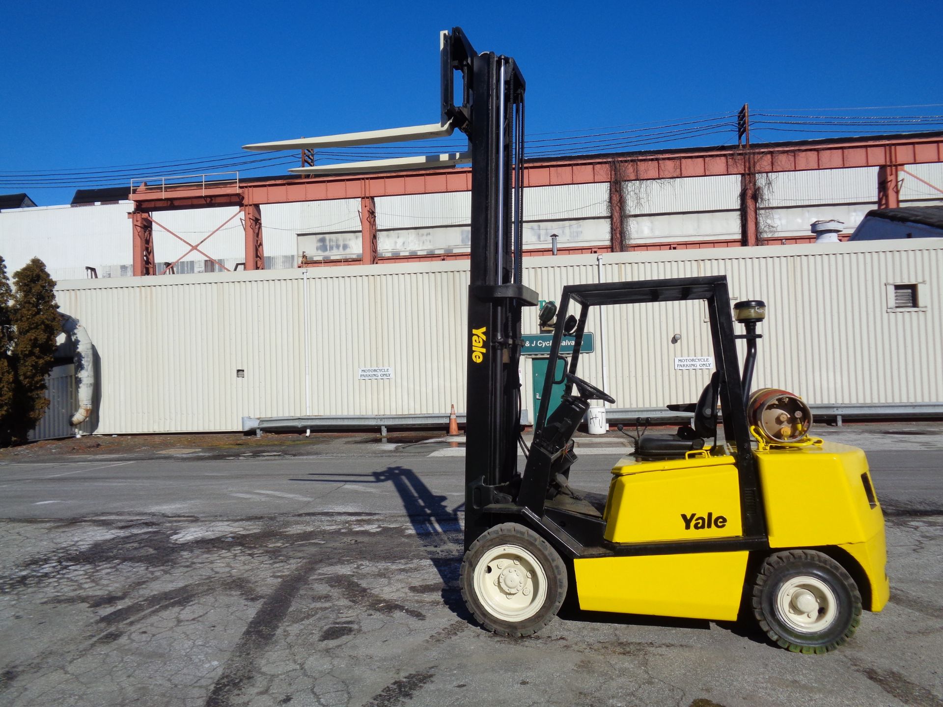 Yale GLP060FNAU087 6,000lbs Forklift (59) - Image 3 of 14