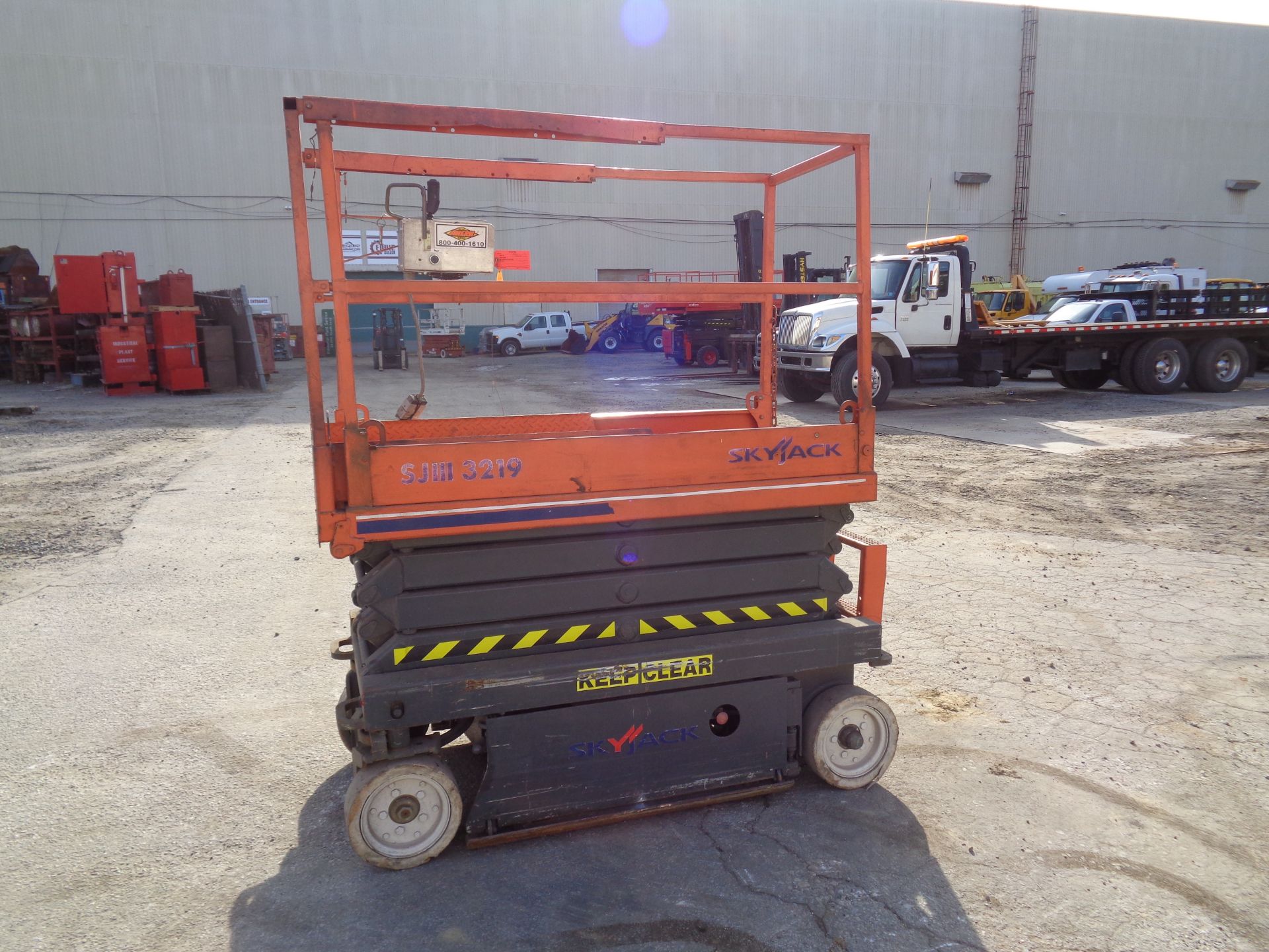 2005 SkyJack SJIII 3219 Scissor Lift (94) - Image 3 of 9