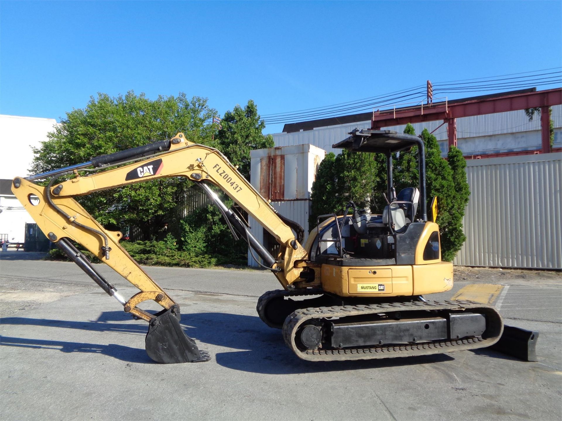 2011 Caterpillar 305.5D CR Excavator - Image 4 of 11