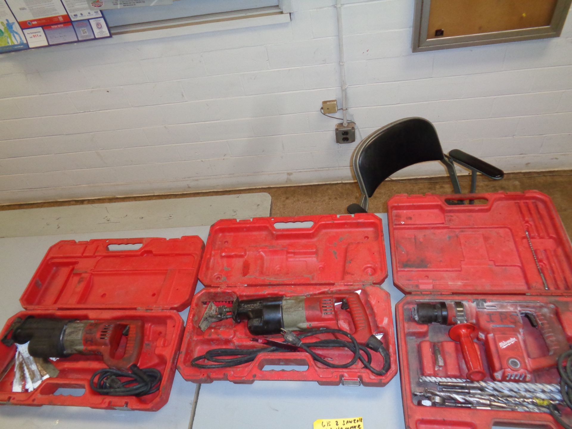 Lot Milwaukee Sawzall & Hammer Drill (615) - Image 16 of 17