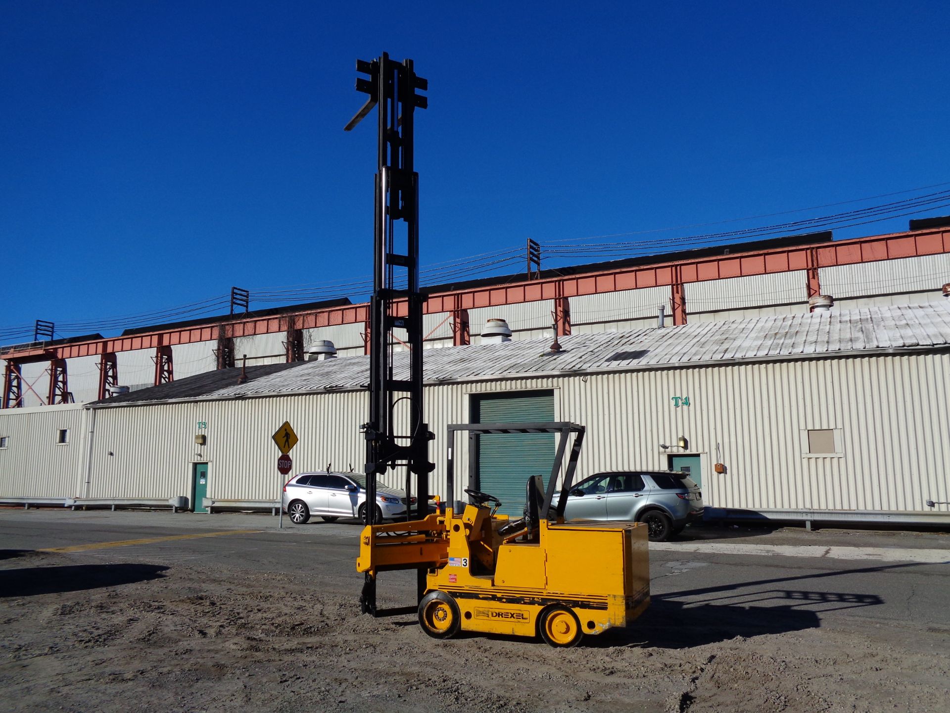 Drexel SL44/4 4,000LBS Swing Mast Forklift - Image 5 of 16