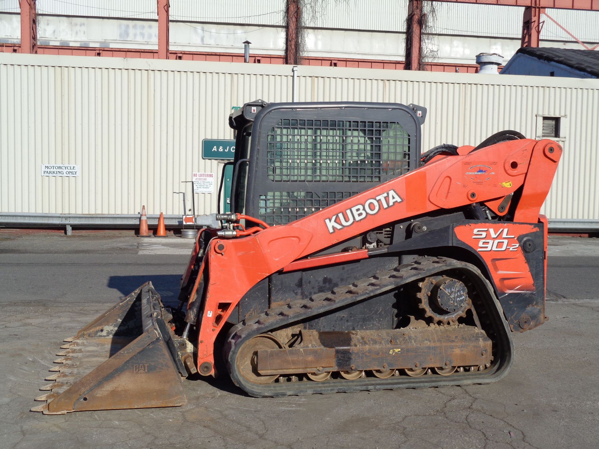 Kubota SVL90-2 Skid Steer - Enclosed Cab - Image 11 of 20