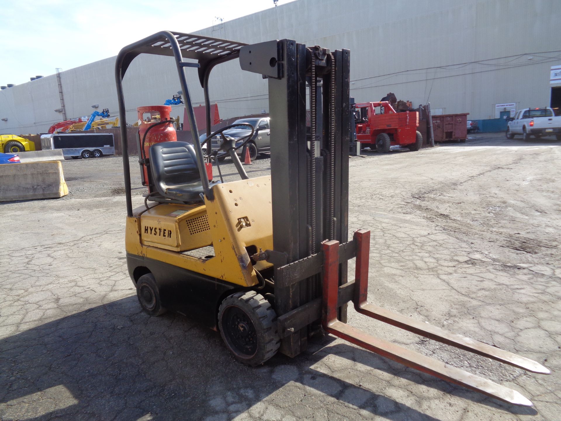 Hyster S30A 3100Lbs Forklift Triple Mast - Image 8 of 14