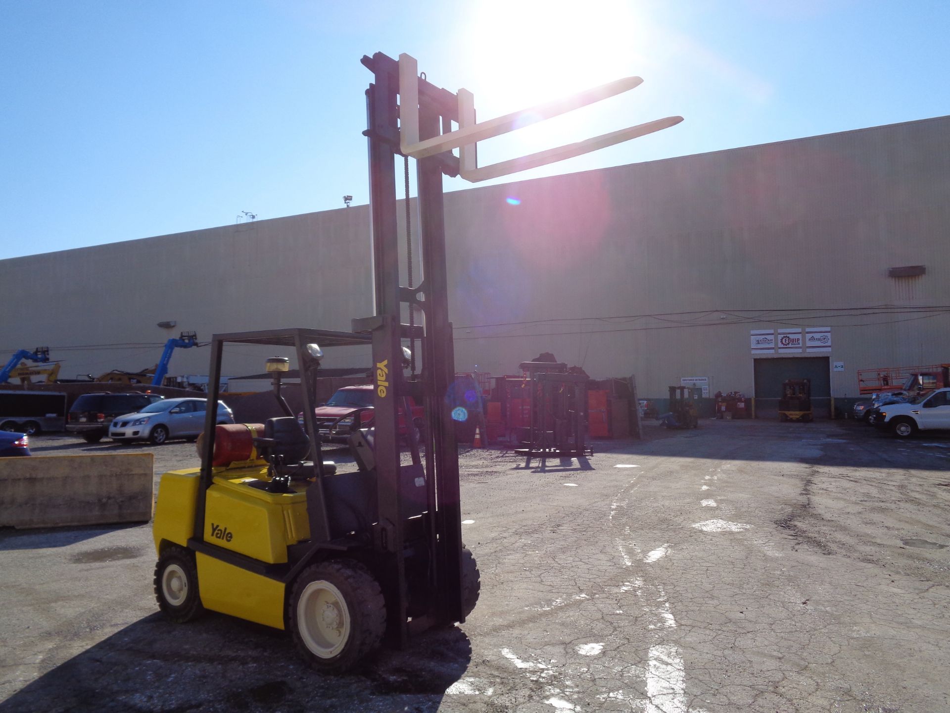 Yale GLP060FNAU087 6,000lbs Forklift (59) - Image 7 of 14