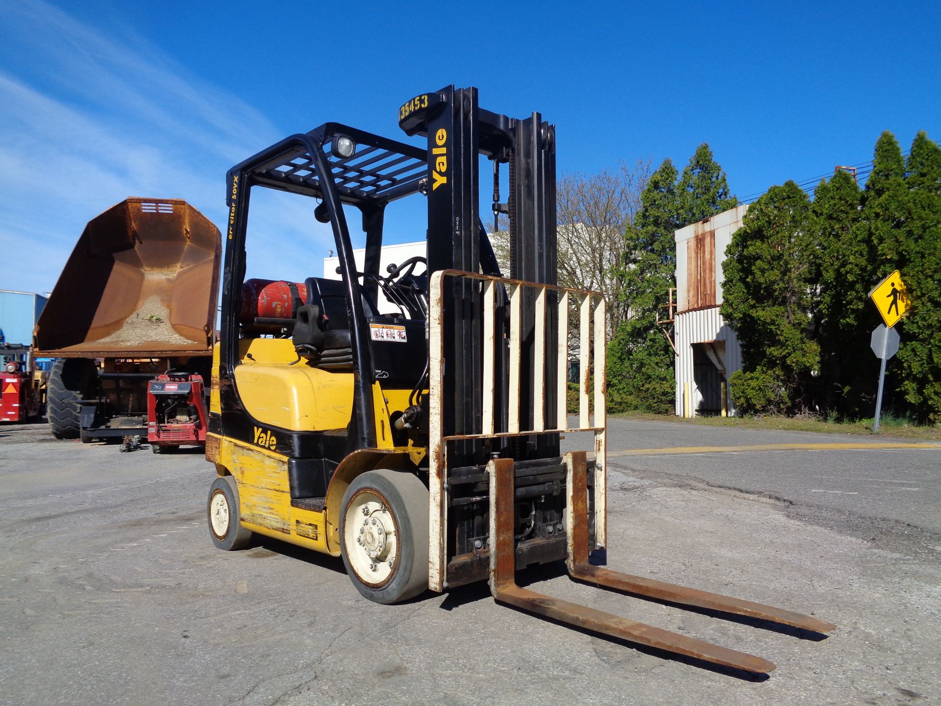2015 Yale GLC050VX 5,000lbs Forklift - Image 5 of 19