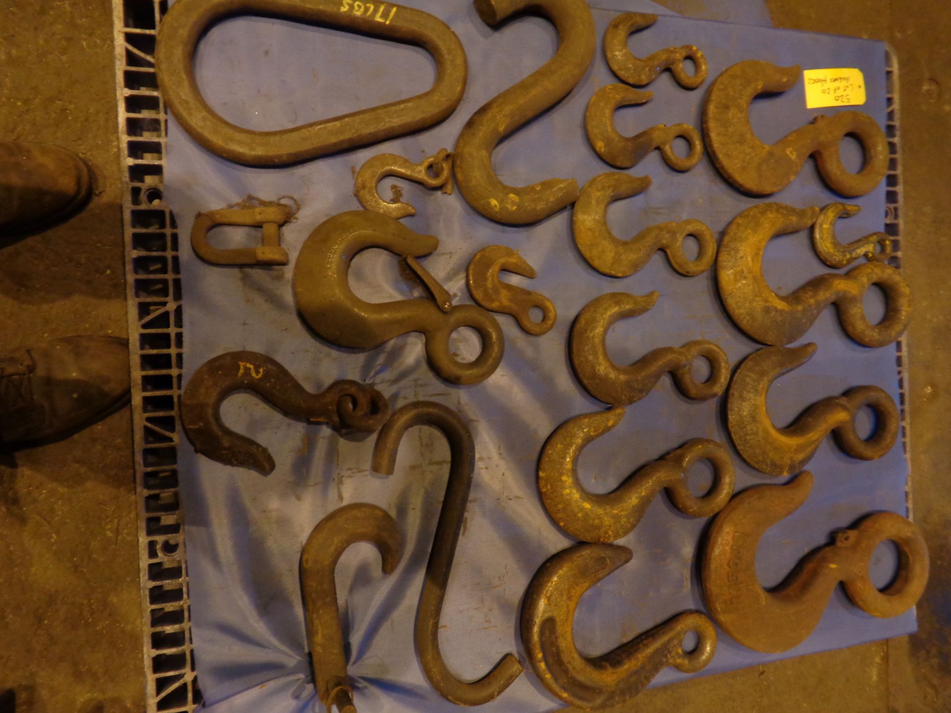 Lot of 20 Riggers Hooks (520) - Image 5 of 10