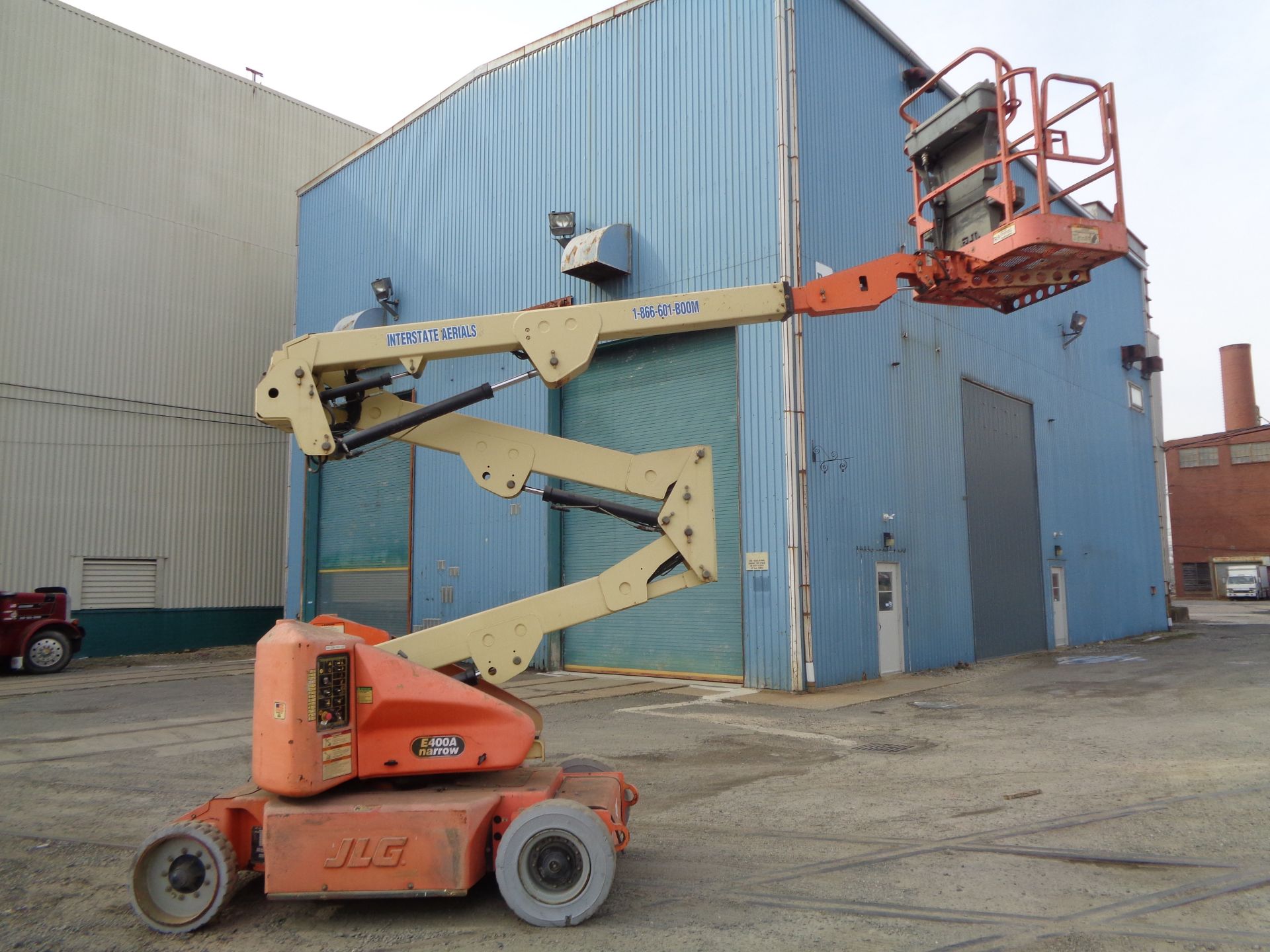 JLG E400AN Electric Boom Lift - 40ft Height - Image 9 of 14