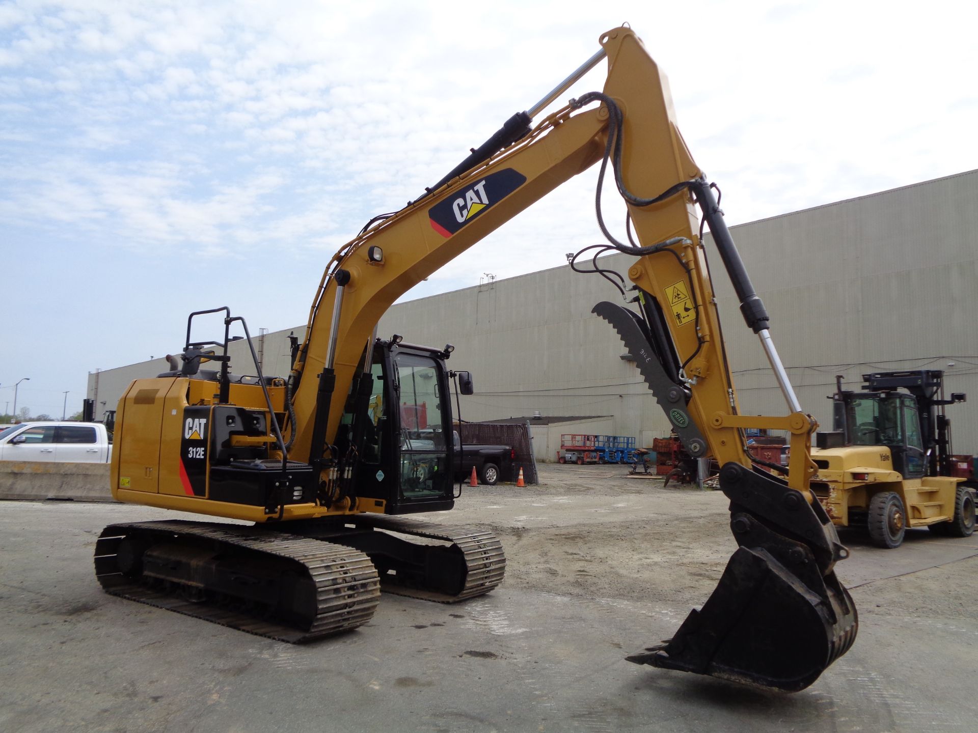 2015 Caterpillar 312E Excavator - Hydraulic Thumb - Image 8 of 16