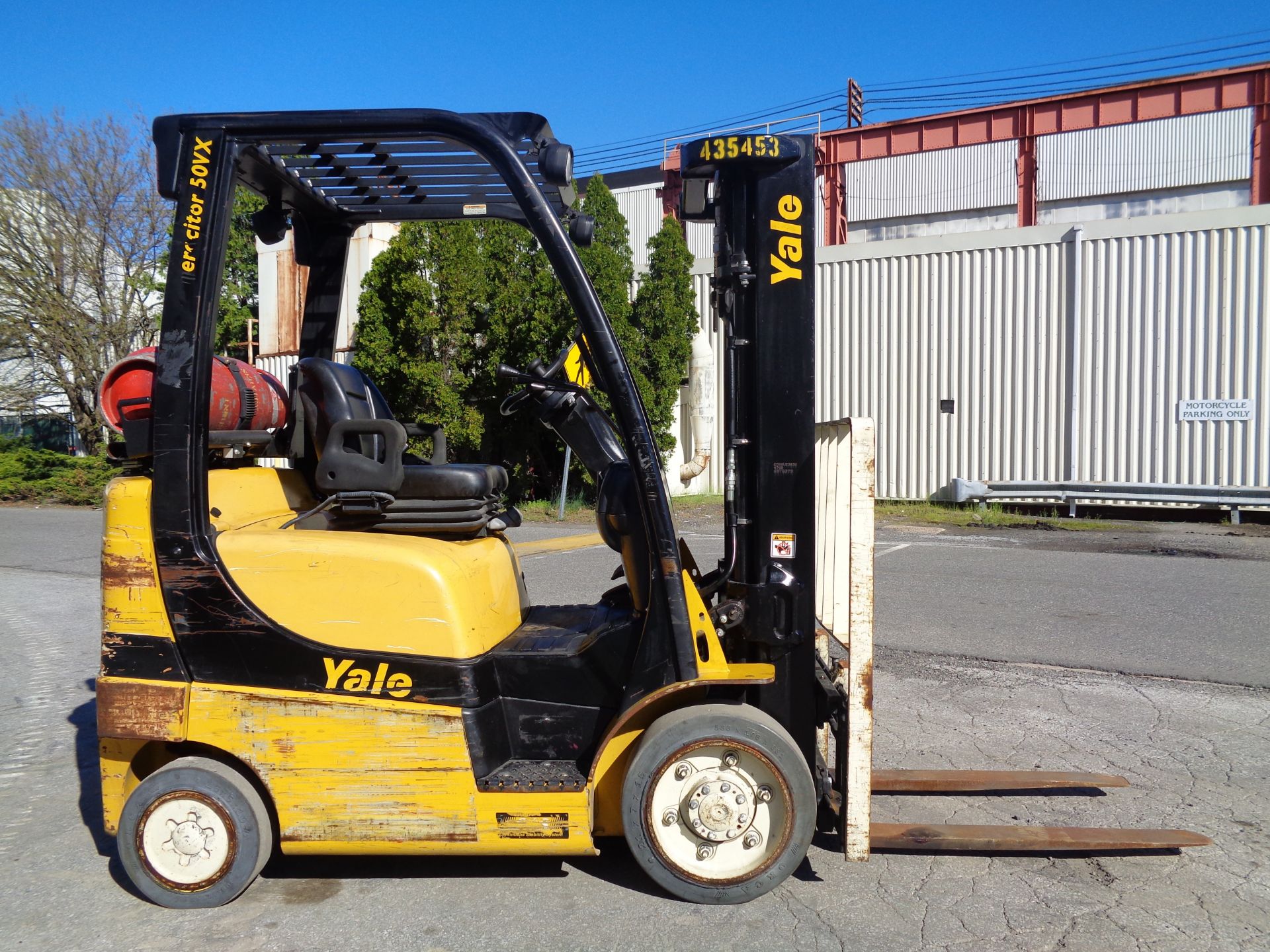 2015 Yale GLC050VX 5,000lbs Forklift - Image 4 of 19