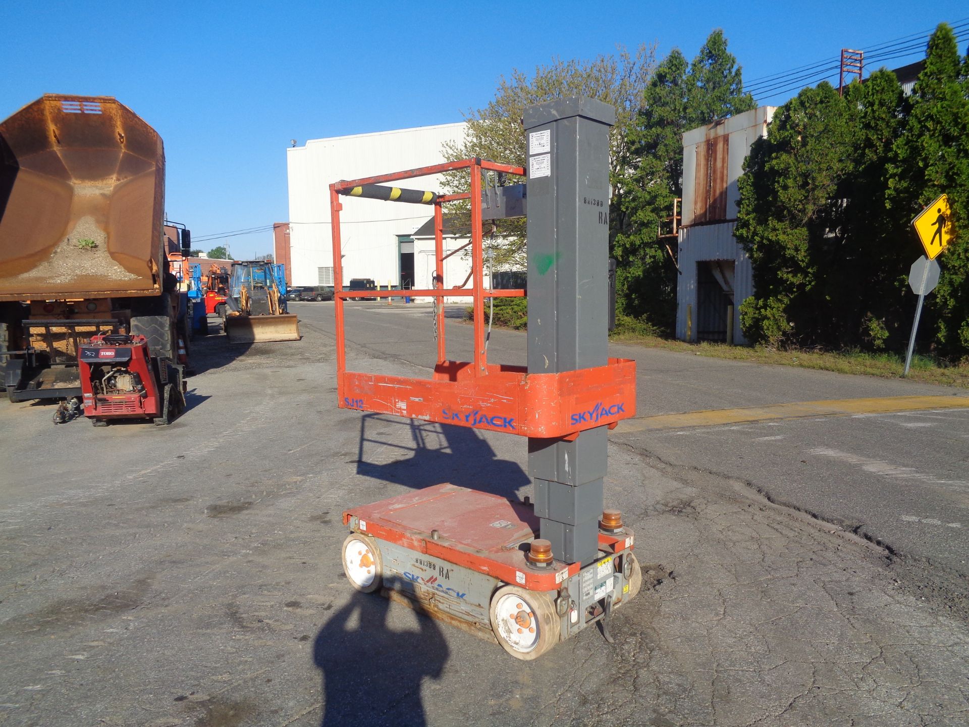 2012 Skyjack SJ12 Scissor Lift - Image 16 of 25