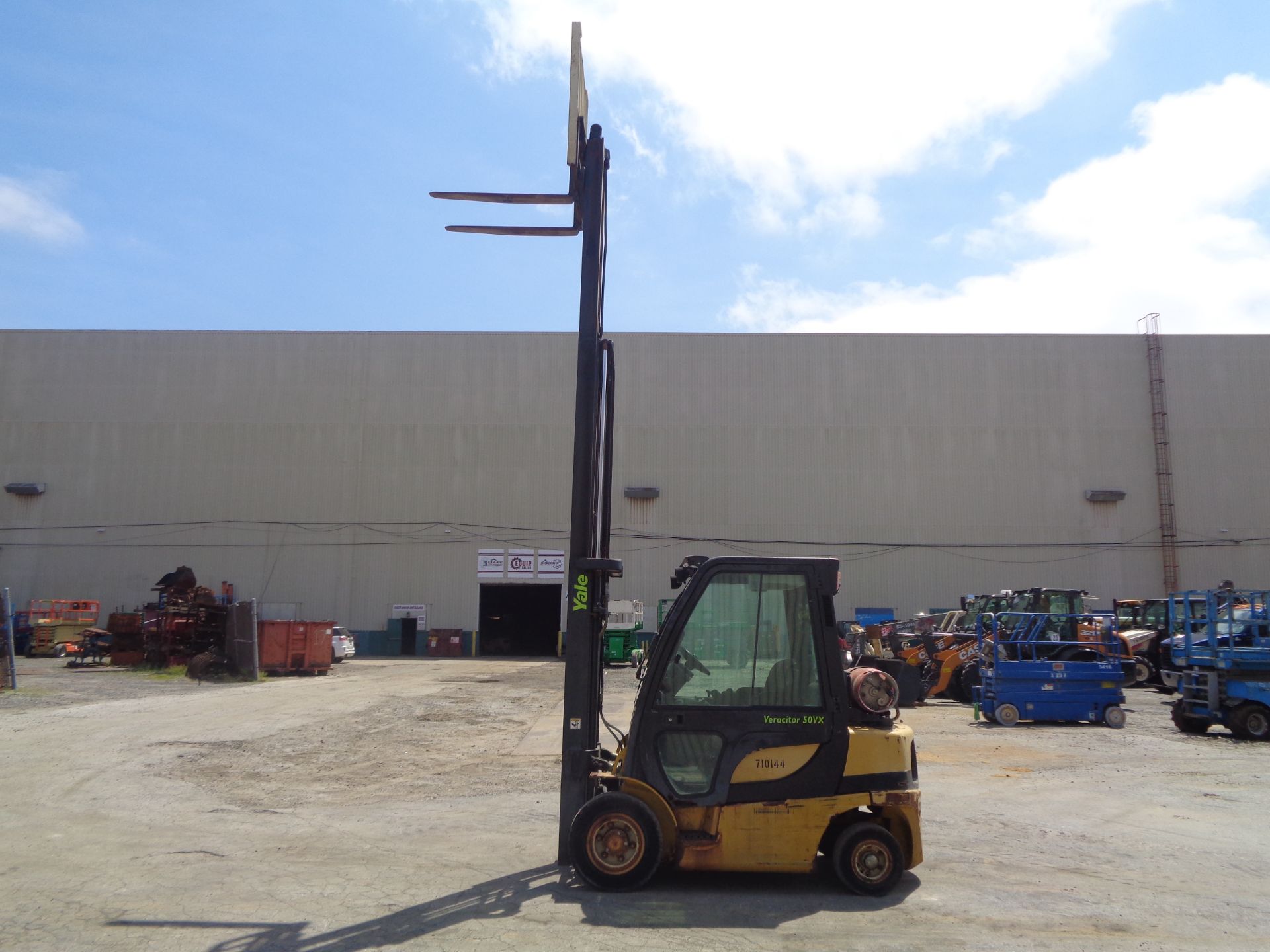 Yale CLP050VXEUSE086 5,000lbs Forklift - Image 10 of 15