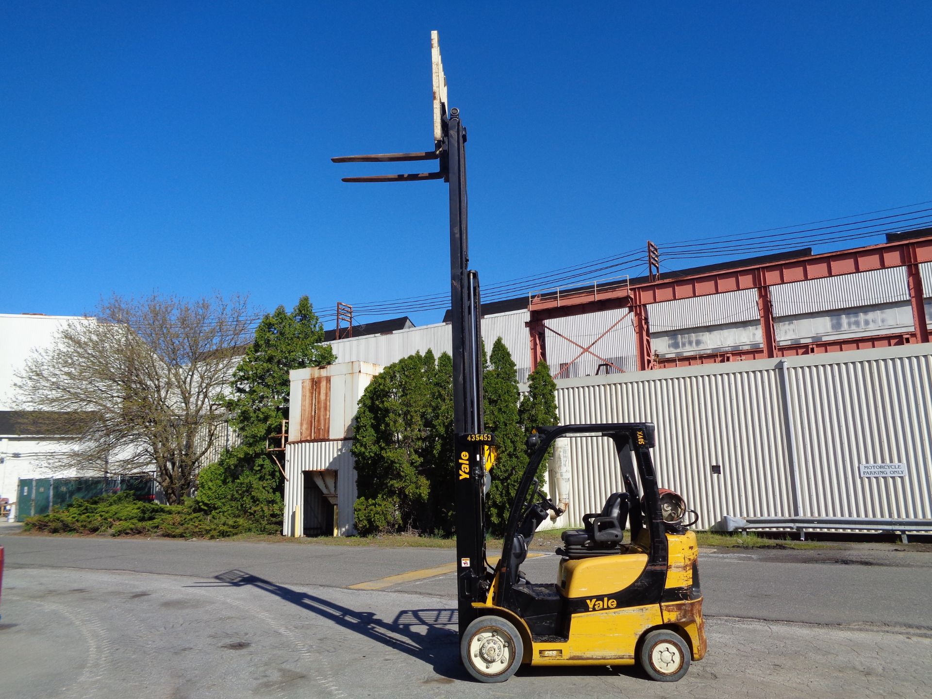 2015 Yale GLC050VX 5,000lbs Forklift - Image 9 of 19