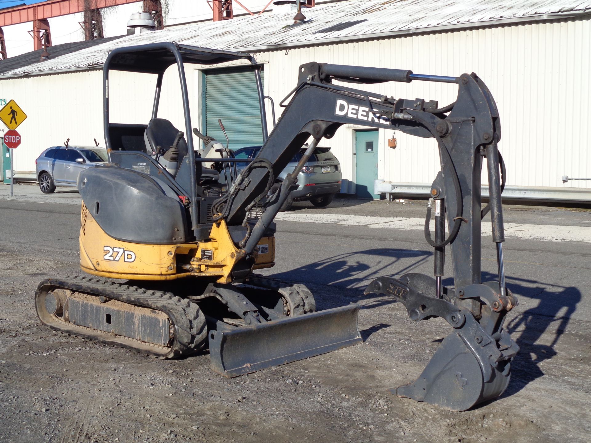 John Deere 27D Mini Excavator - Hydraulic Thumb - Image 8 of 11