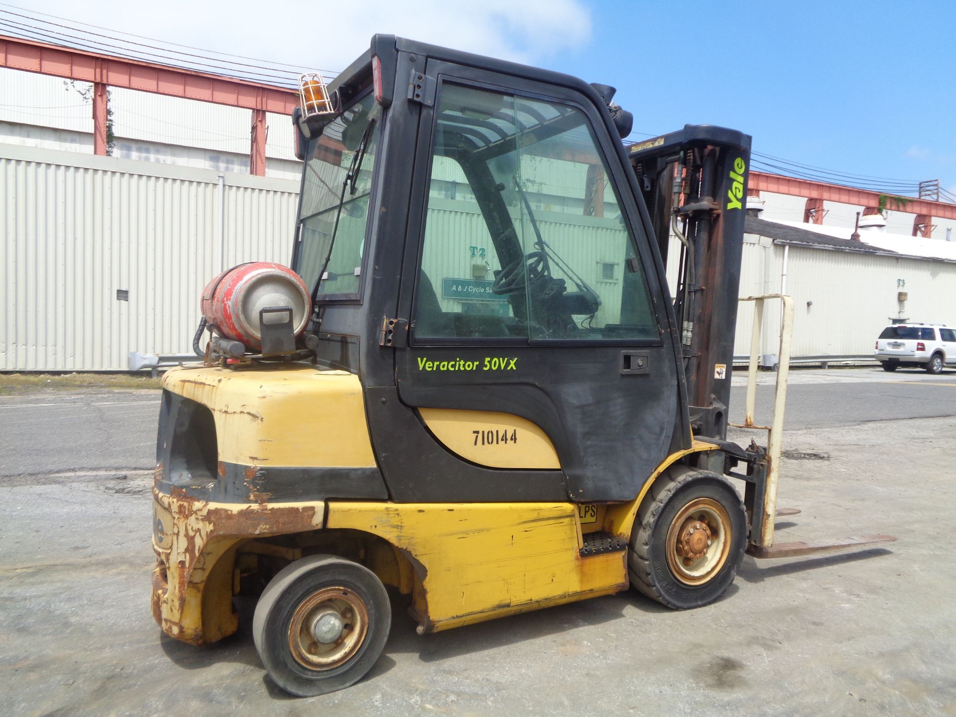 Yale CLP050VXEUSE086 5,000lbs Forklift - Image 3 of 15