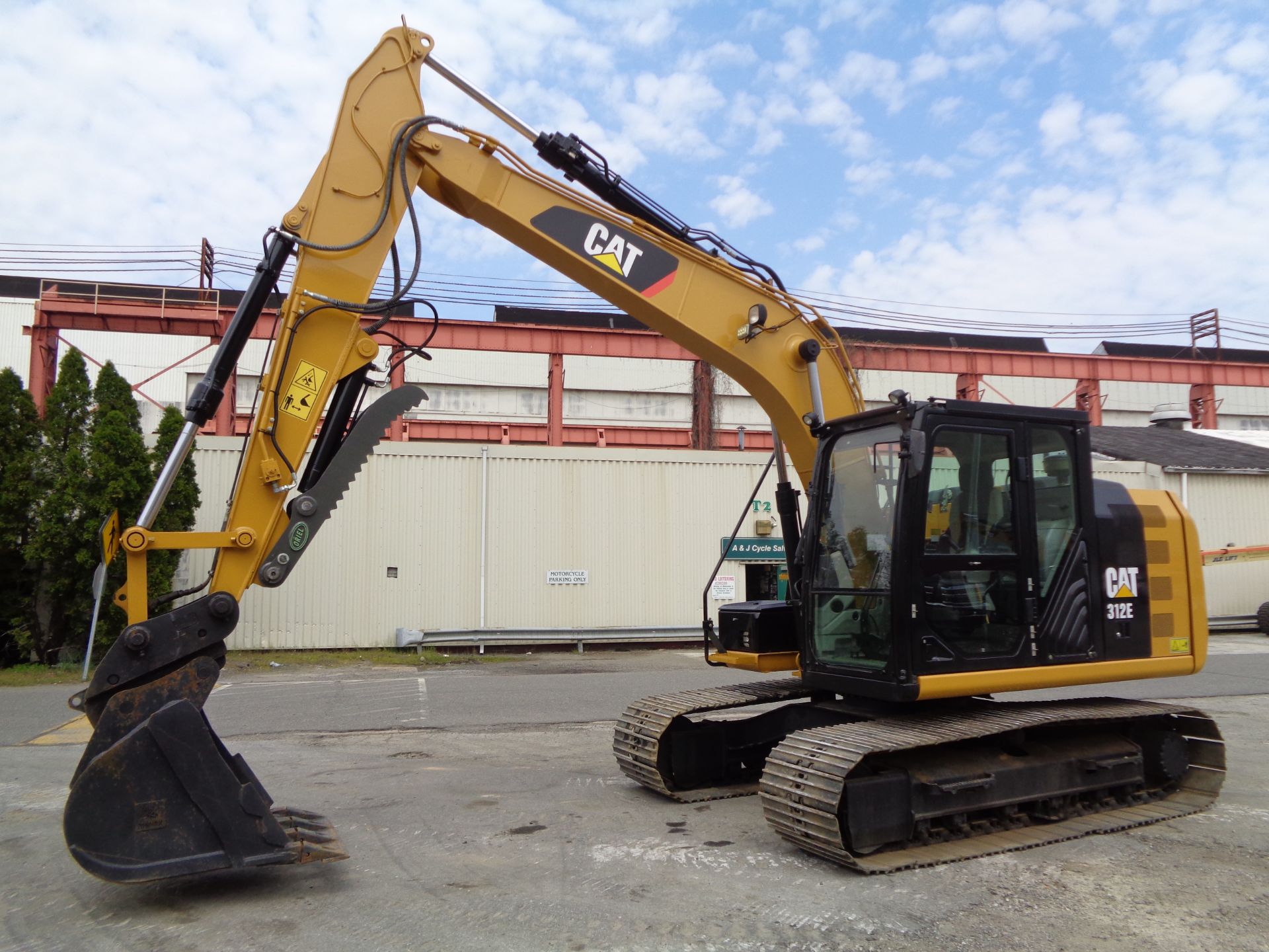 2015 Caterpillar 312E Excavator - Hydraulic Thumb - Image 9 of 16