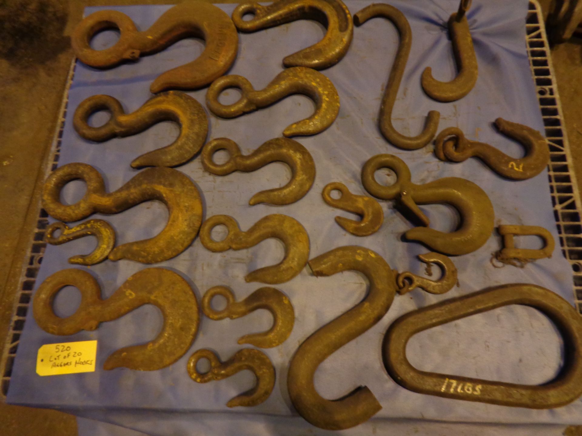Lot of 20 Riggers Hooks (520) - Image 4 of 10