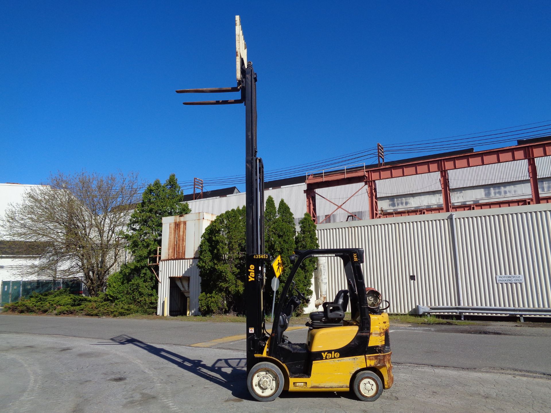 2015 Yale GLC050VX 5,000lbs Forklift - Image 13 of 19