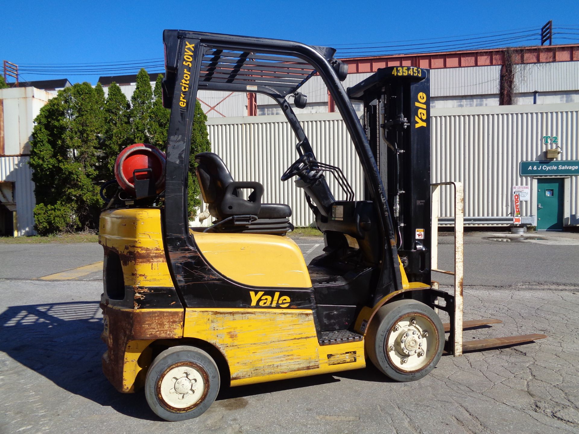 2015 Yale GLC050VX 5,000lbs Forklift - Image 7 of 19