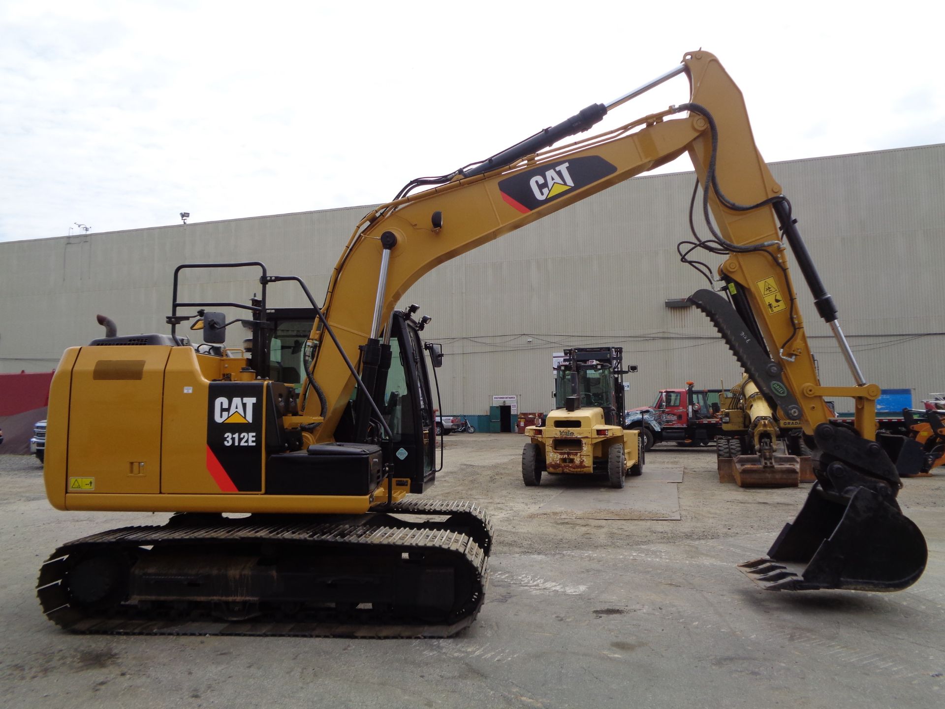 2015 Caterpillar 312E Excavator - Hydraulic Thumb - Image 7 of 16