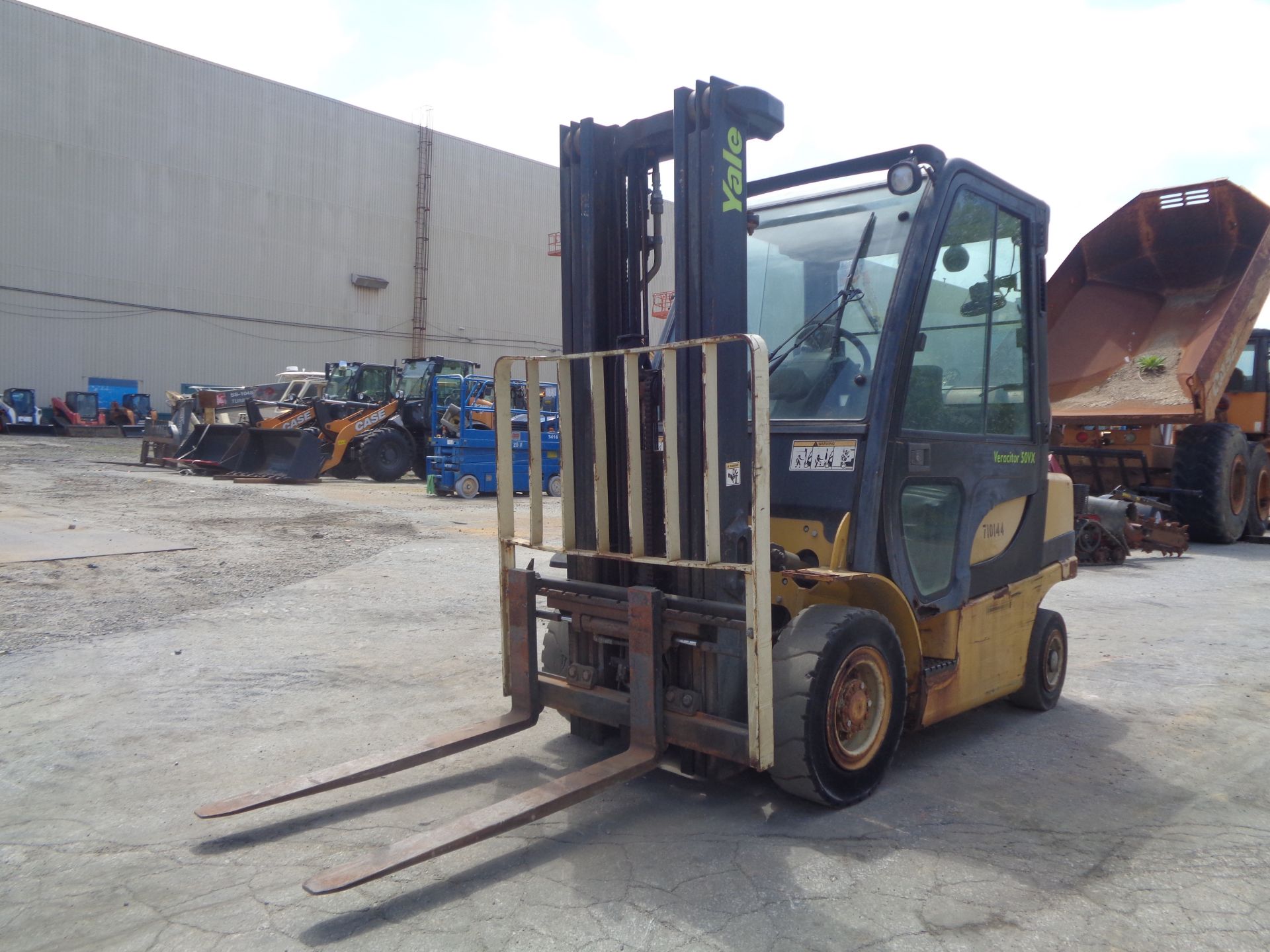 Yale CLP050VXEUSE086 5,000lbs Forklift - Image 8 of 15