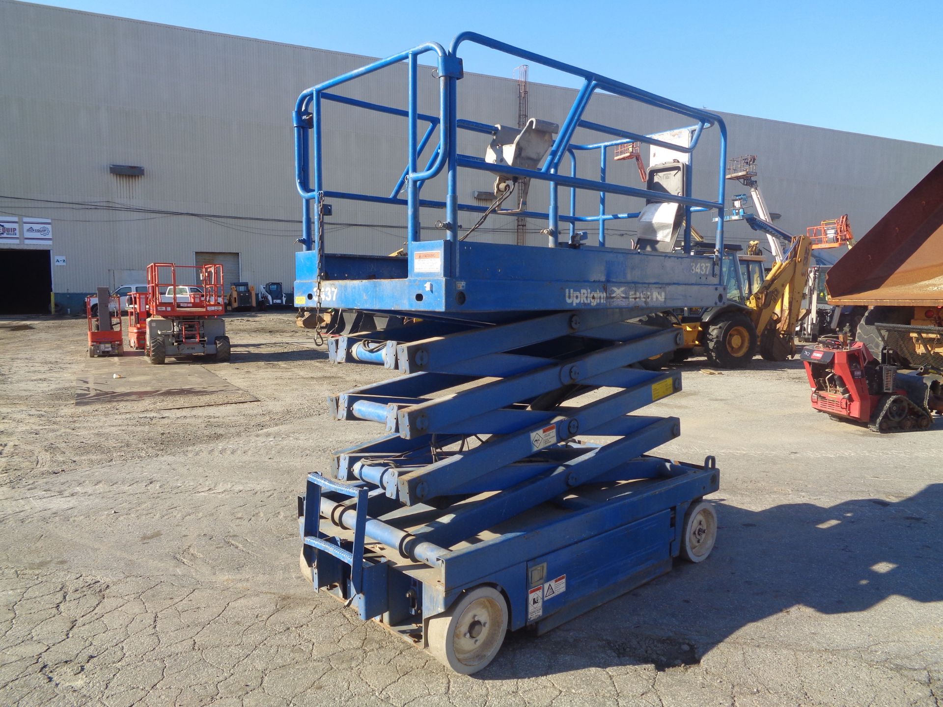 2000 UpRight X26N Scissor Lift - 26Ft Height - Image 13 of 27