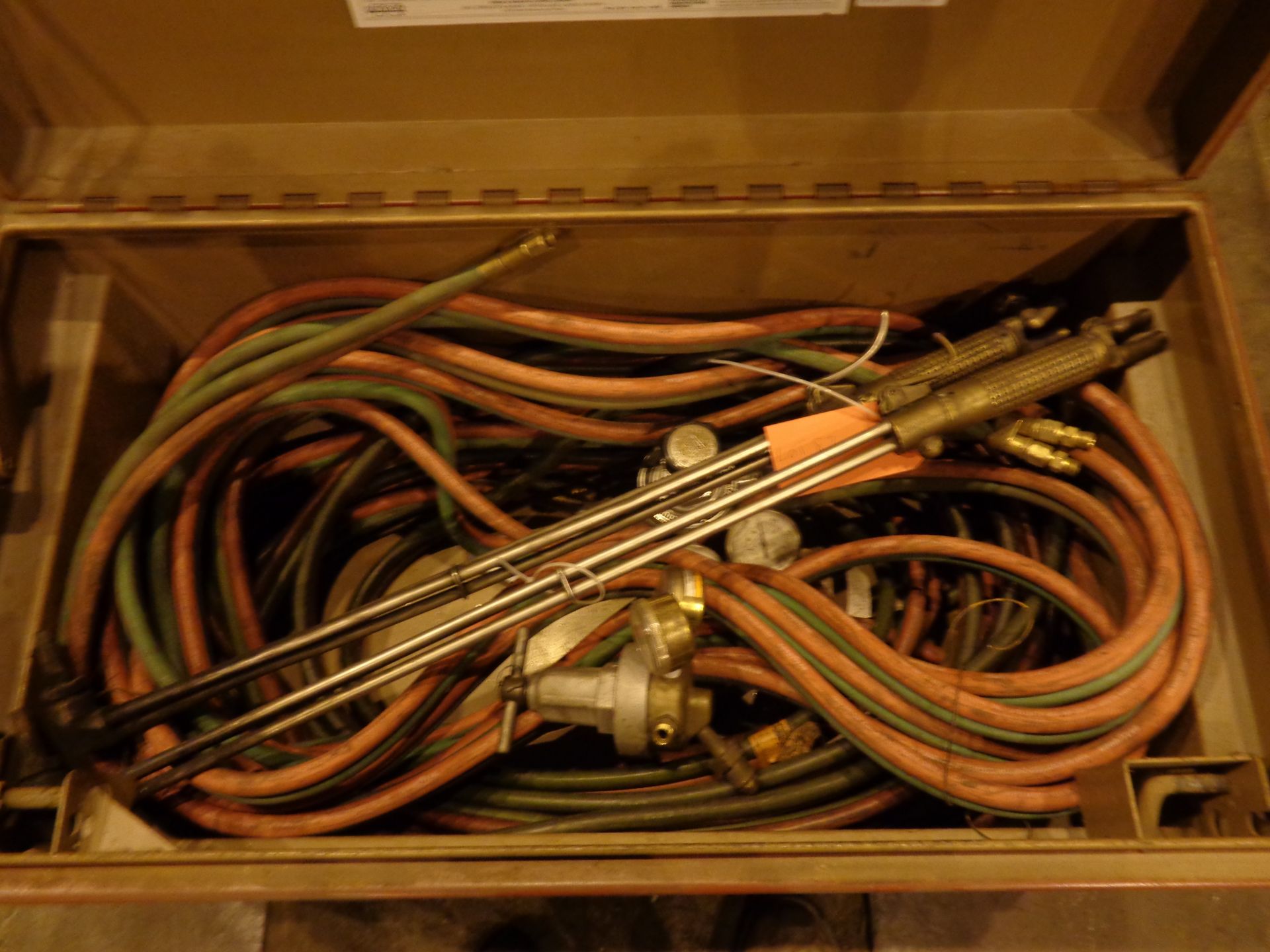 Long Reach Oxygen Acclean Torches with Hoses and Gauges (87) - Image 4 of 12