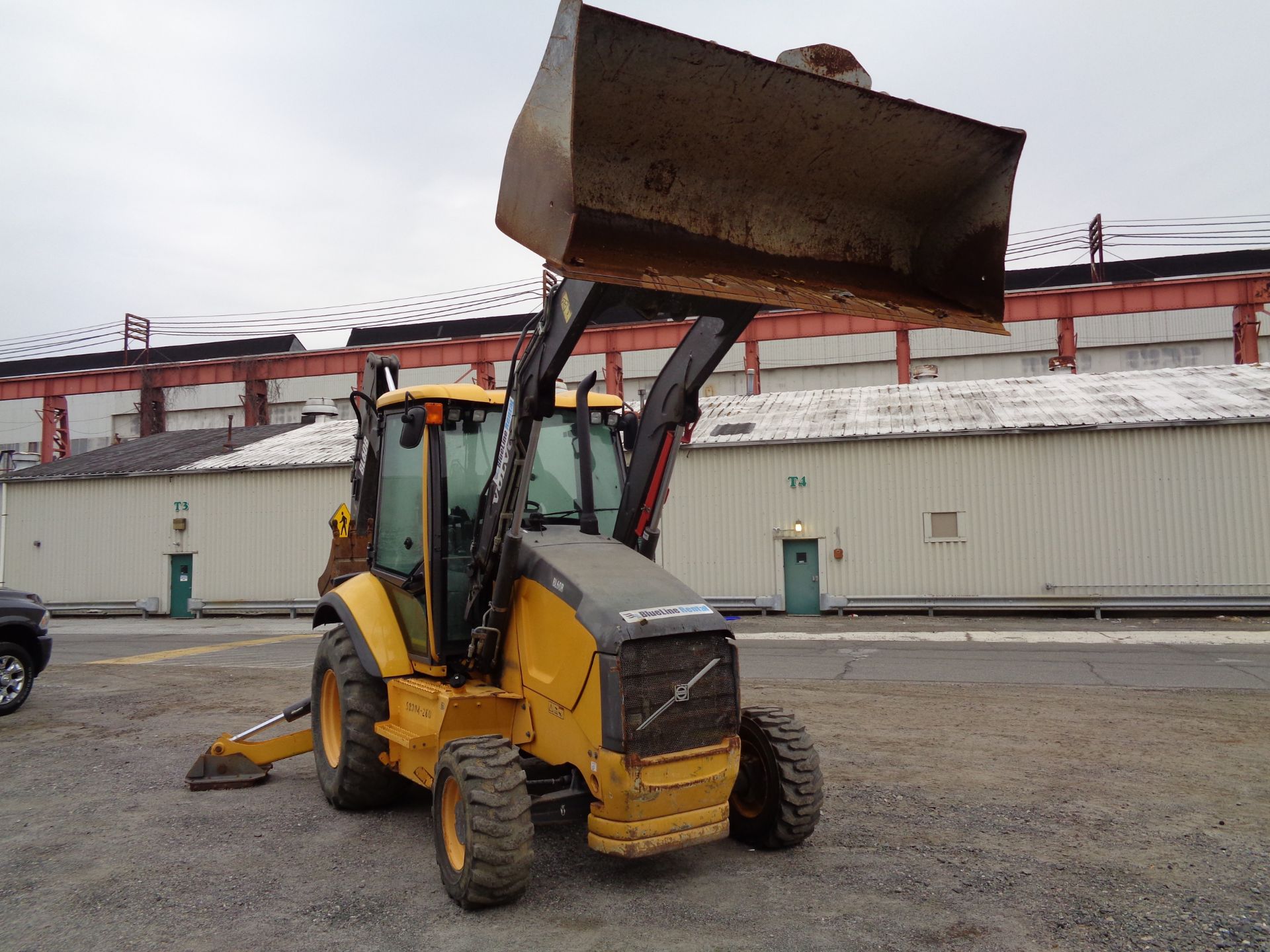 2013 Volvo BL60B Backhoe - Image 11 of 23