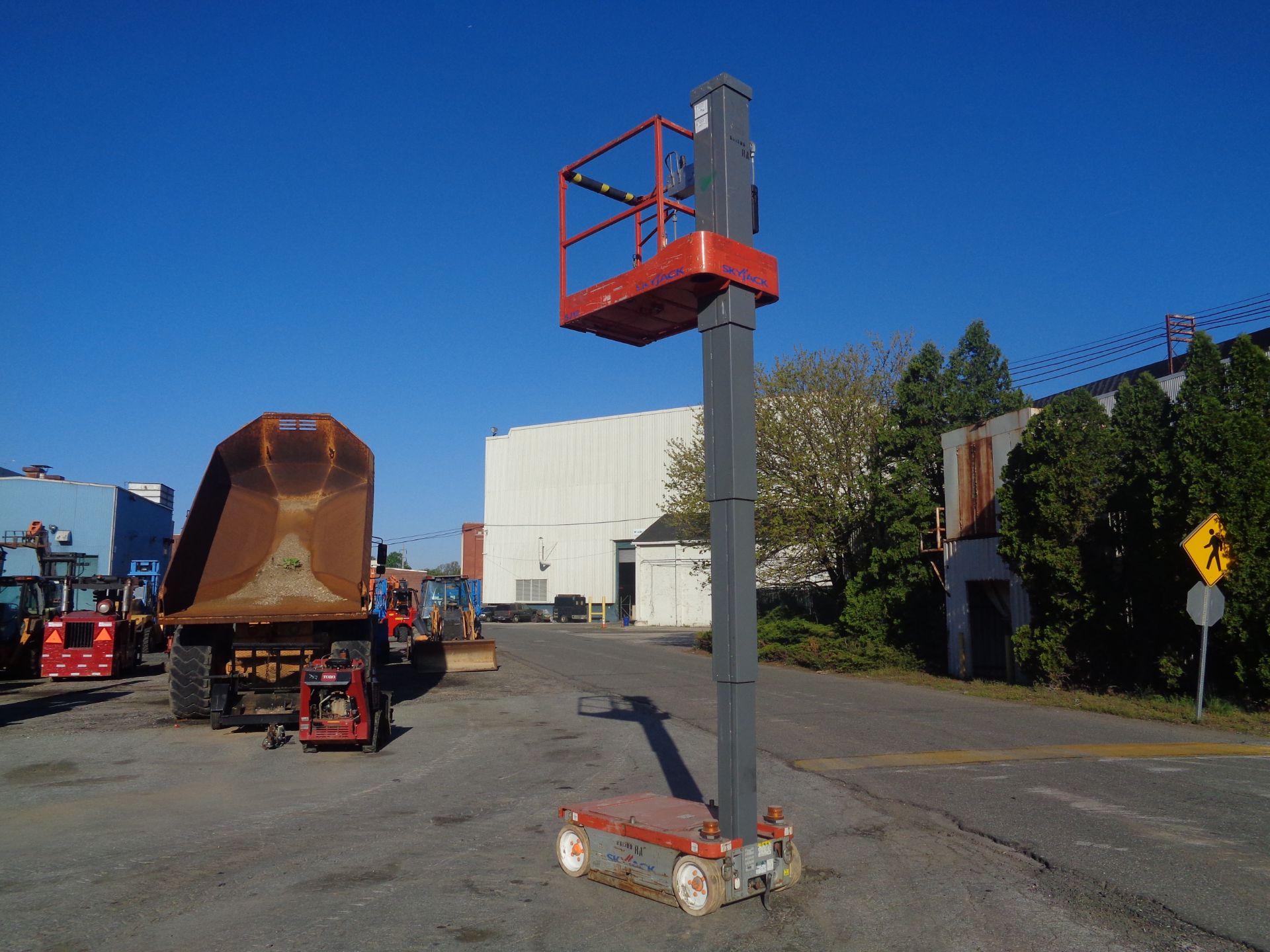 2012 Skyjack SJ12 Scissor Lift - Image 8 of 25