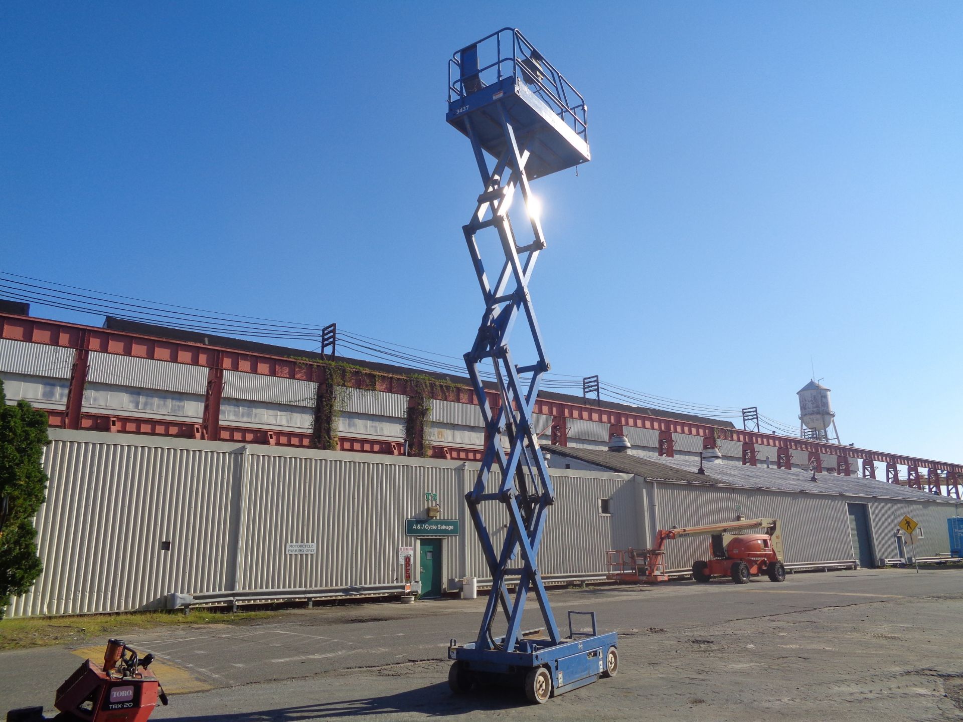 2000 UpRight X26N Scissor Lift - 26Ft Height - Image 8 of 27