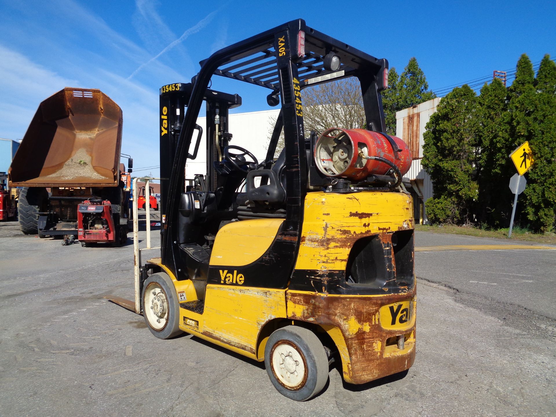 2015 Yale GLC050VX 5,000lbs Forklift - Image 15 of 19