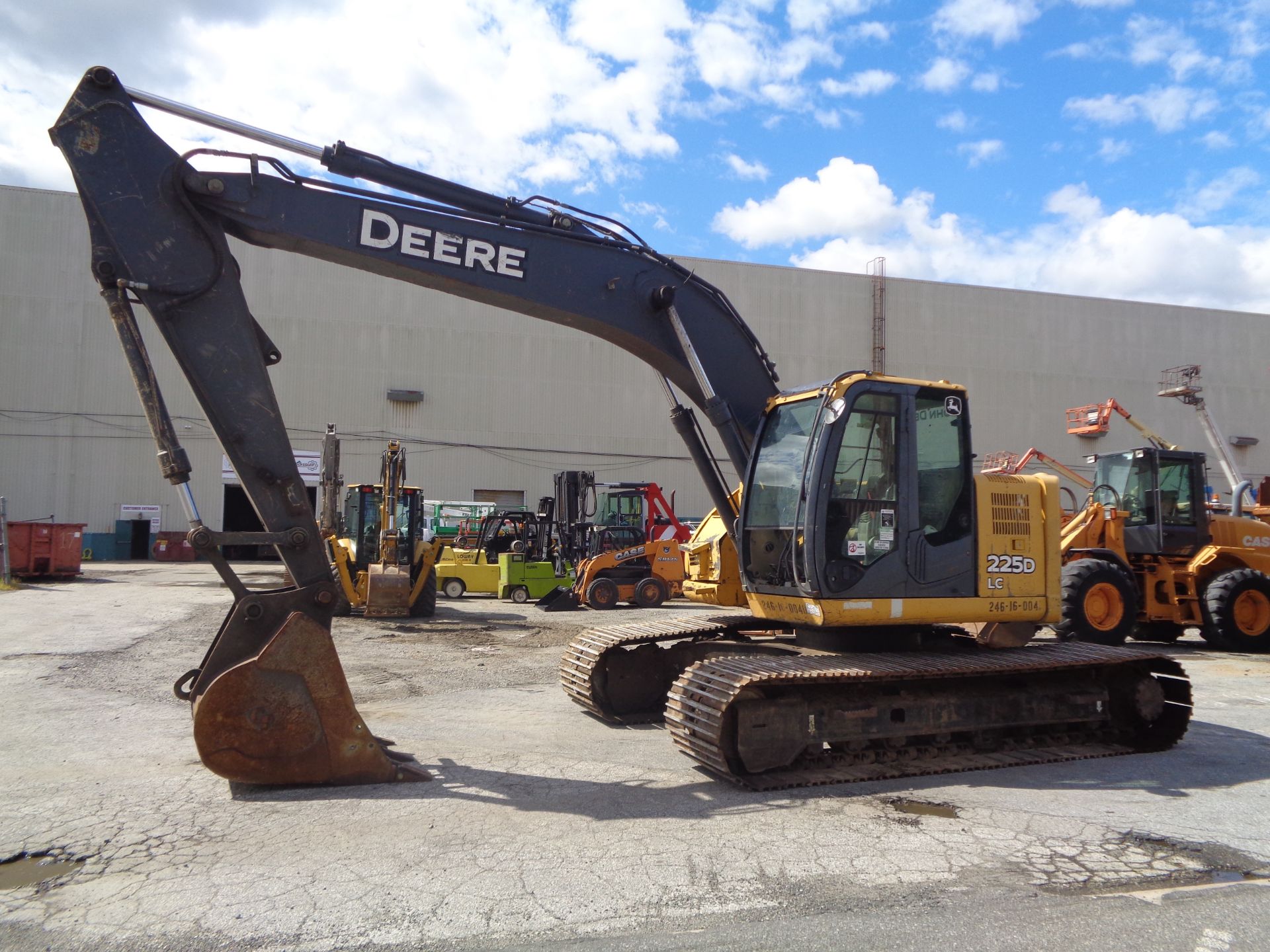 2012 John Deere 225D Excavator - Image 27 of 28