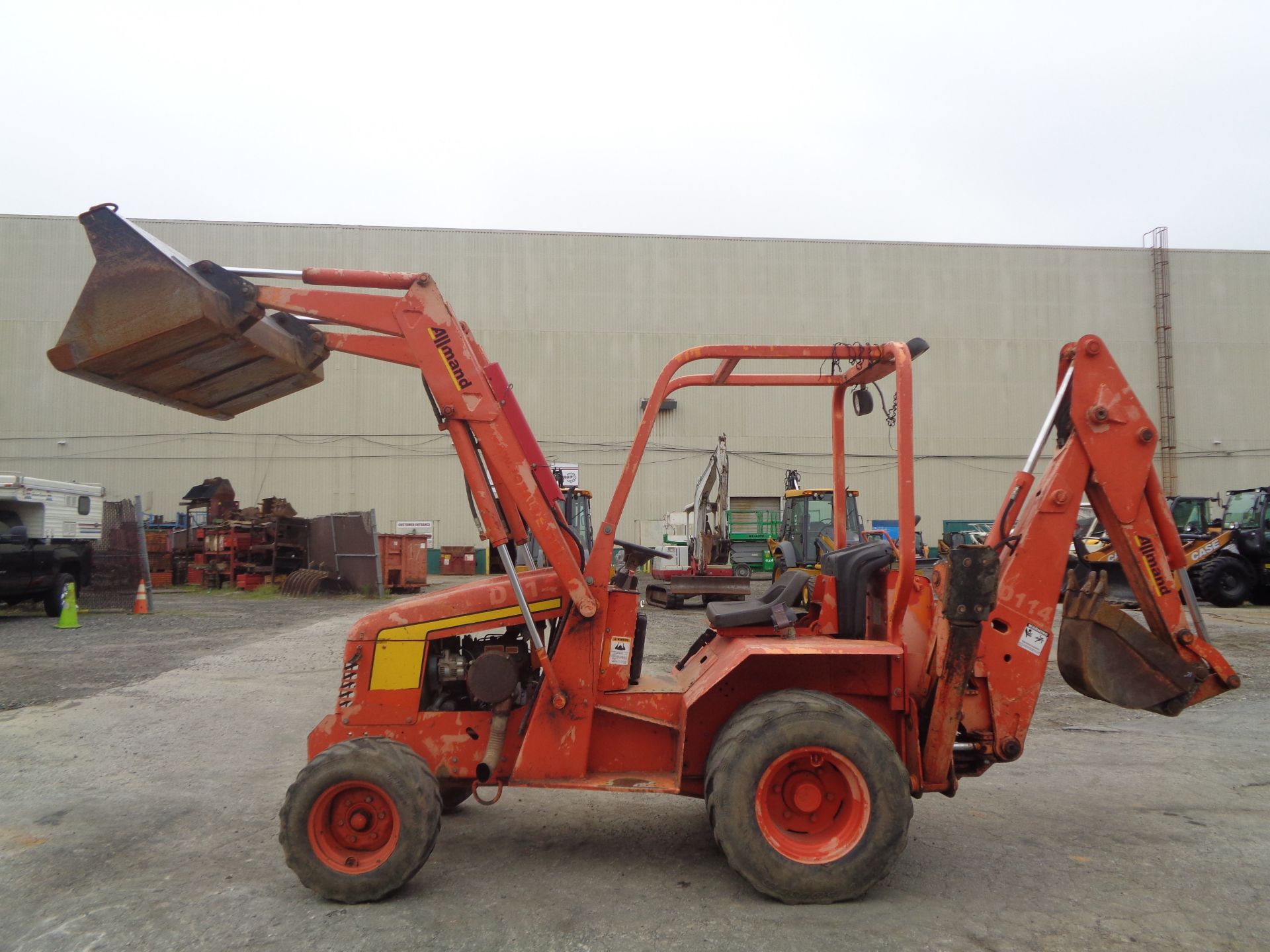 Allmand TLB 425 Backhoe - Image 7 of 16