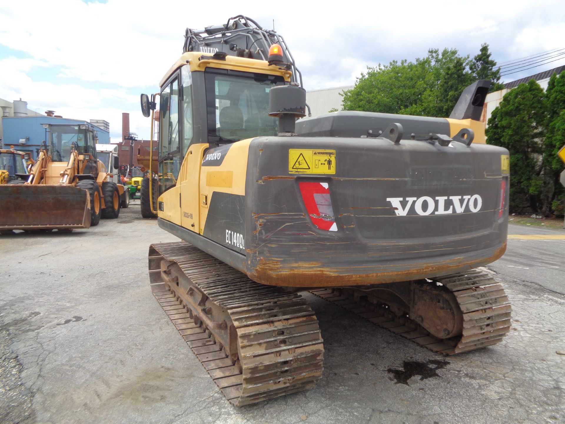 2013 Volvo EC140DL Excavator - Image 19 of 26