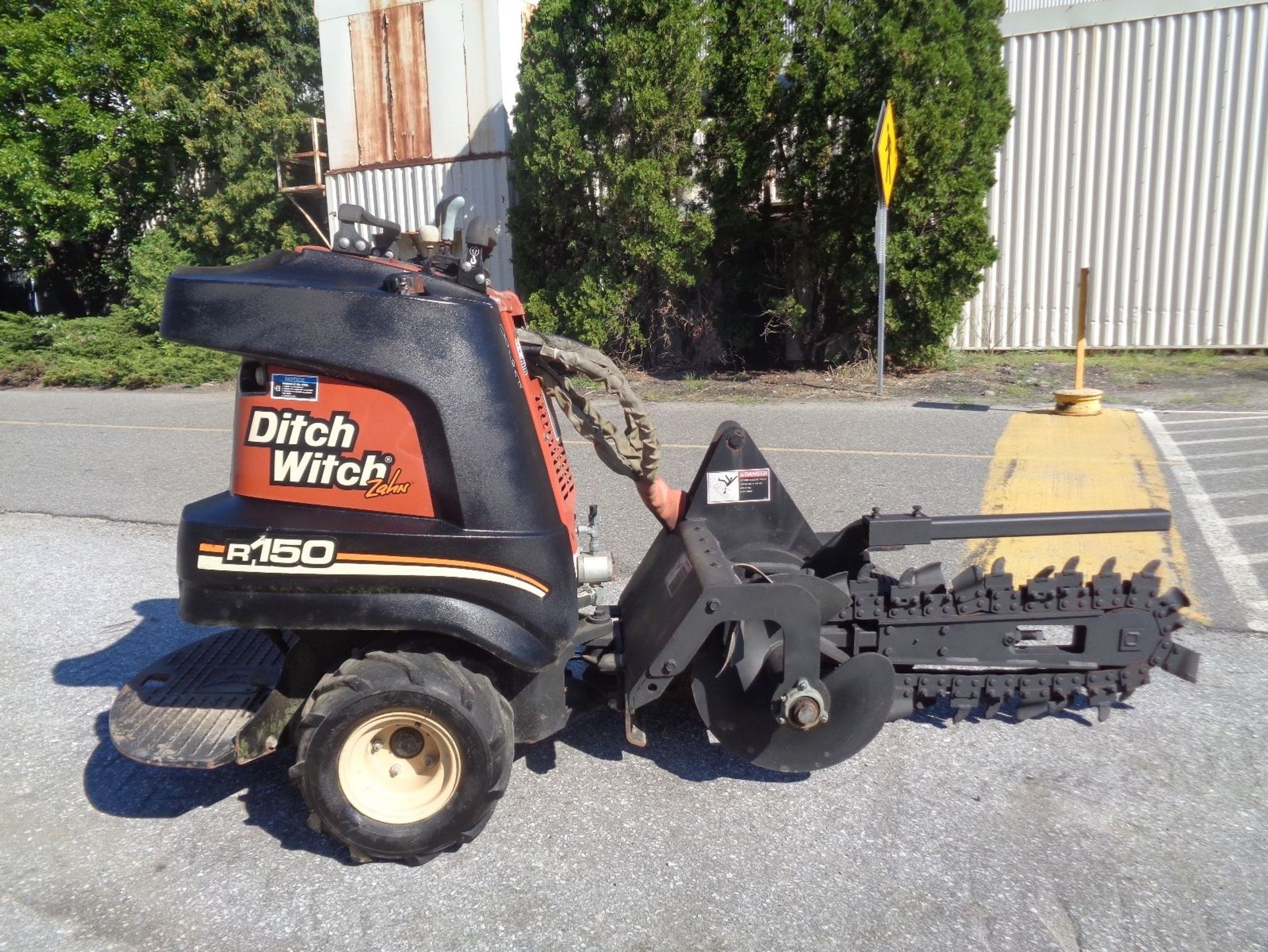 Ditch Witch R150 Trencher - Image 2 of 11