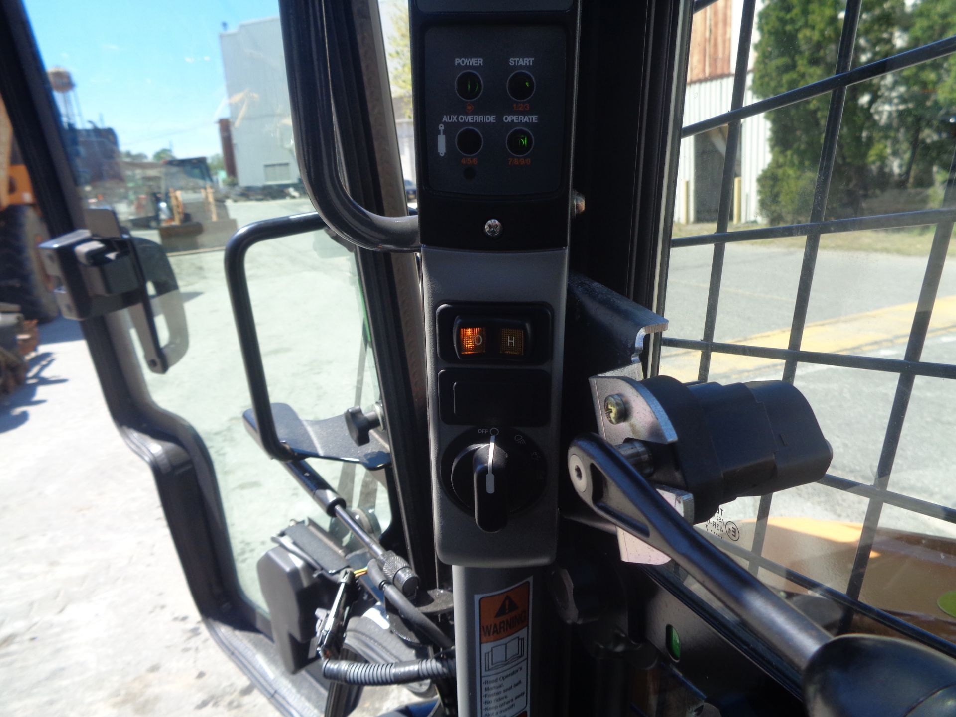 2018 Case TR340 Skid Steer - Image 14 of 20