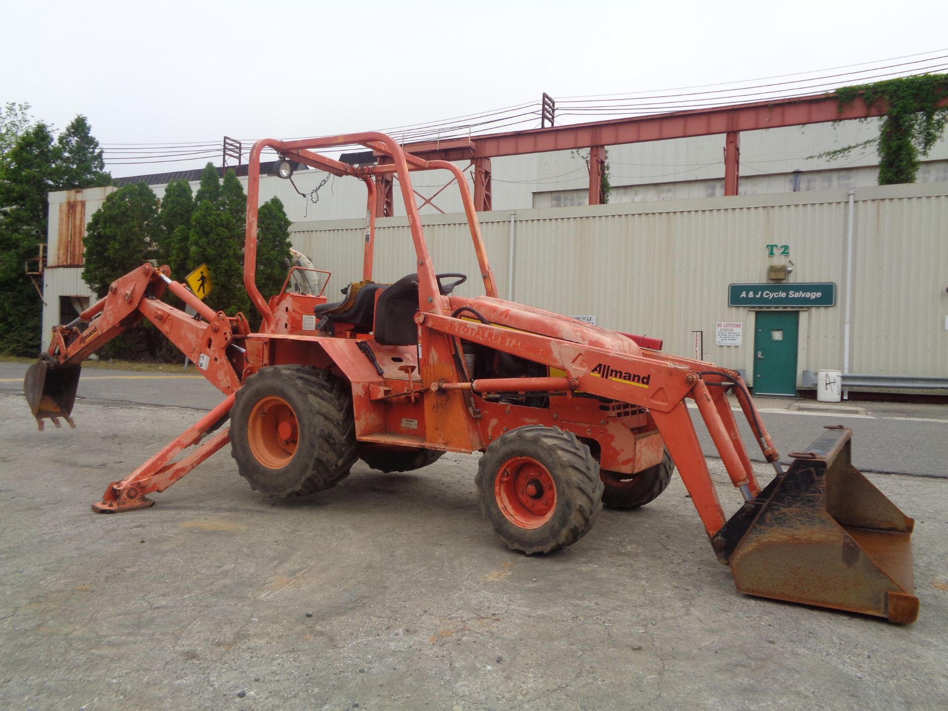 Allmand TLB 425 Backhoe - Image 2 of 16