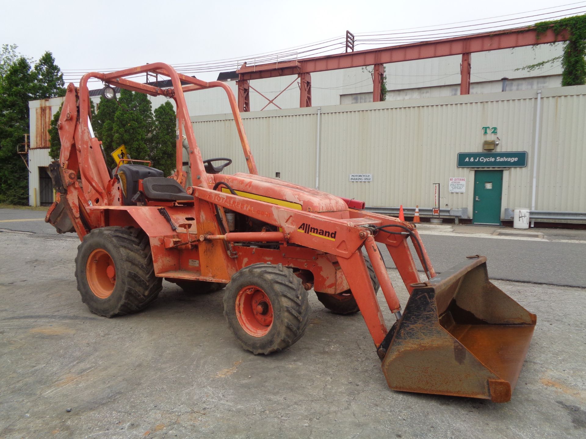 Allmand TLB 425 Backhoe - Image 15 of 16