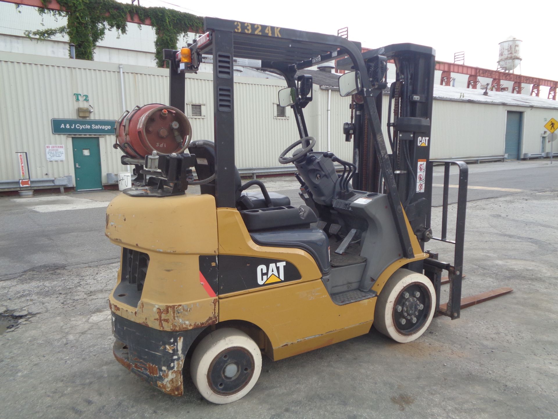 2013 Caterpillar 2C5000 5,000lbs Forklift - Image 4 of 19