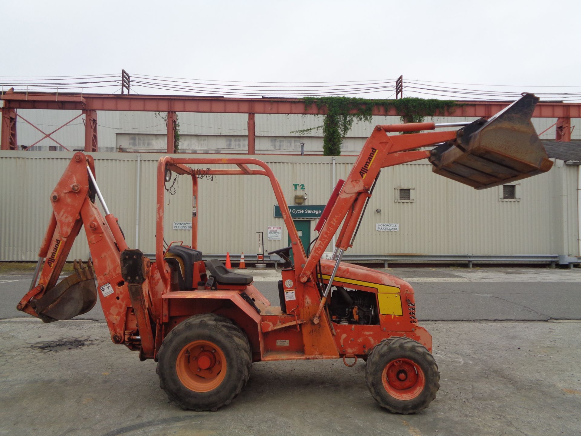 Allmand TLB 425 Backhoe - Image 10 of 16