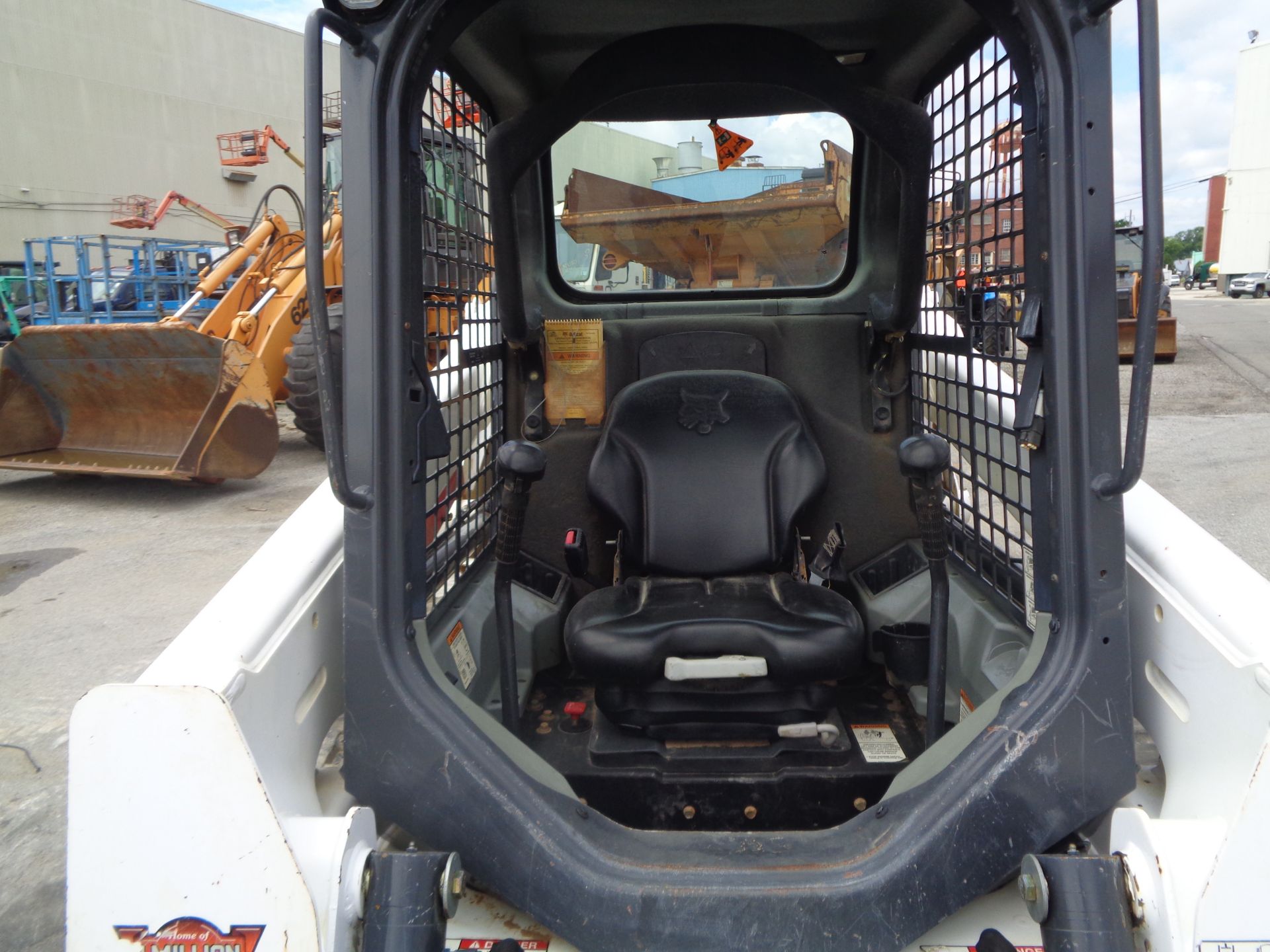 2015 Bobcat T550 Skid Steer - Image 8 of 11