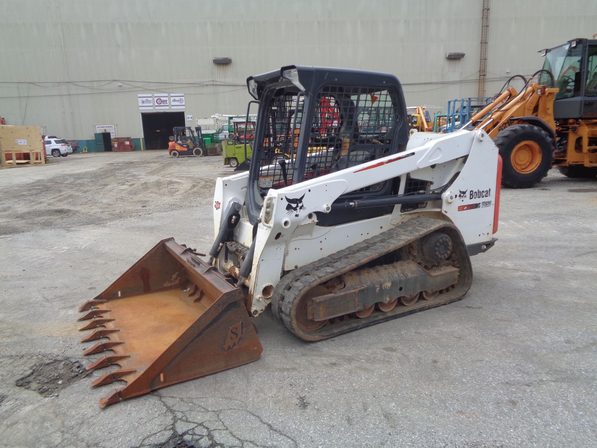 2015 Bobcat T550 Skid Steer - Image 2 of 11