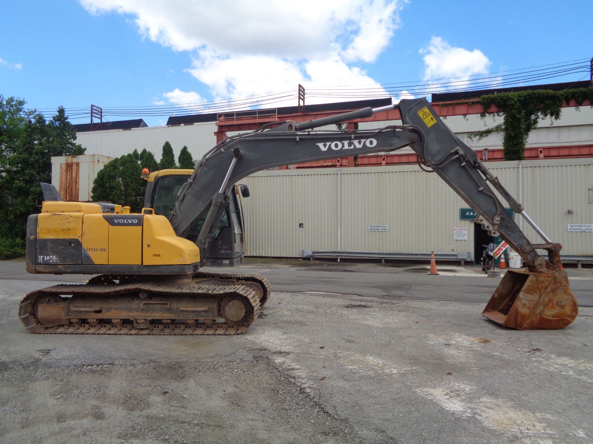 2013 Volvo EC140DL Excavator - Image 13 of 26